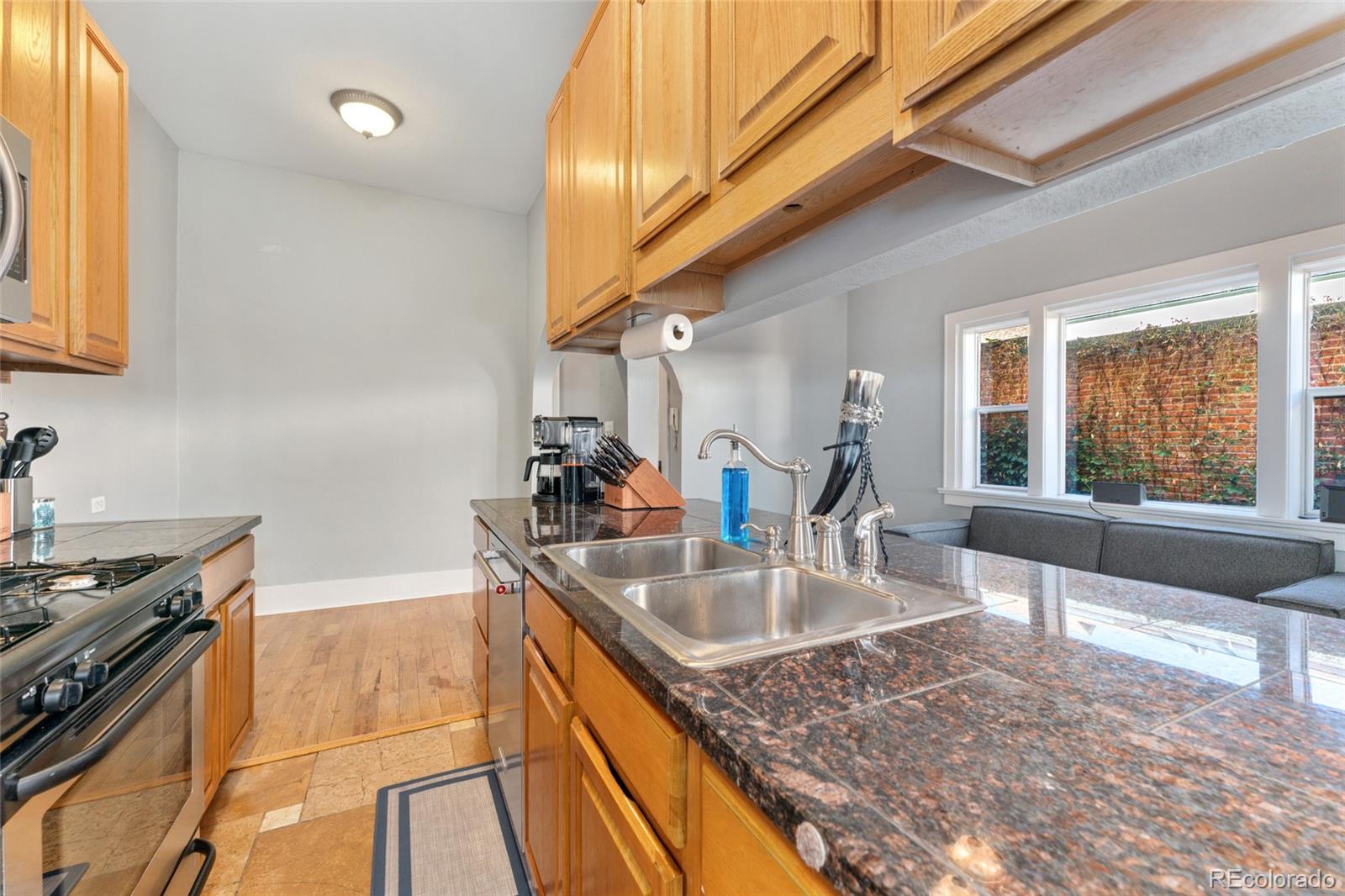 MLS Image #11 for 1640 n downing street 103,denver, Colorado