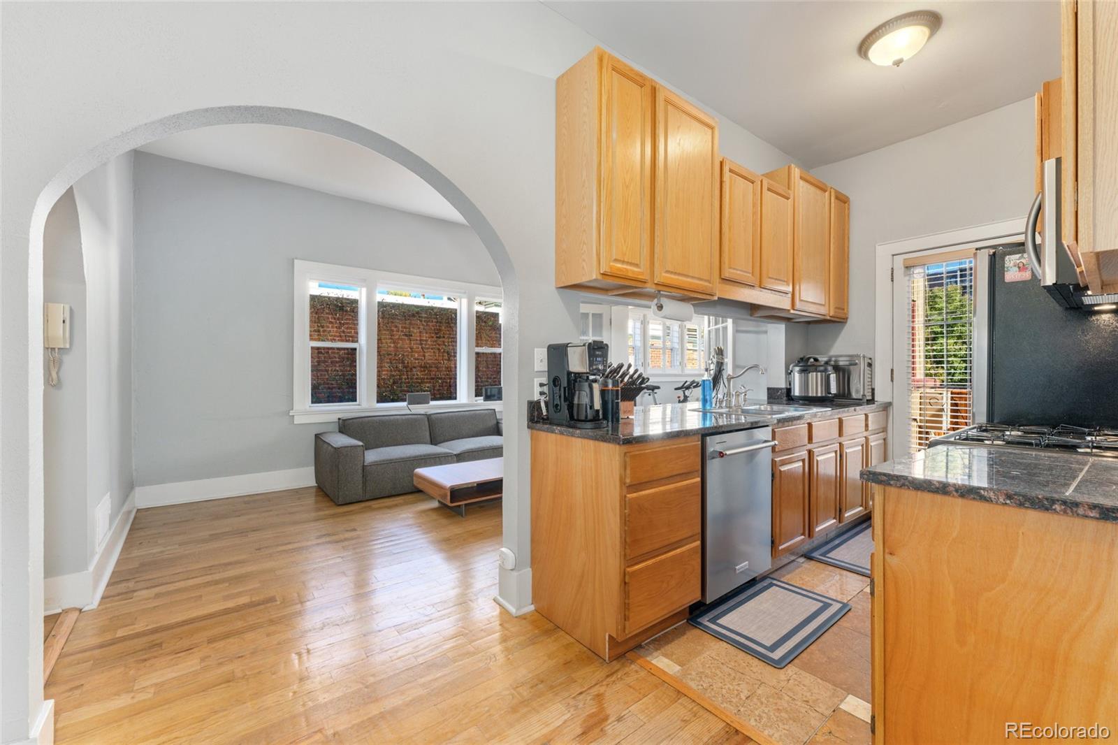 MLS Image #9 for 1640 n downing street 103,denver, Colorado