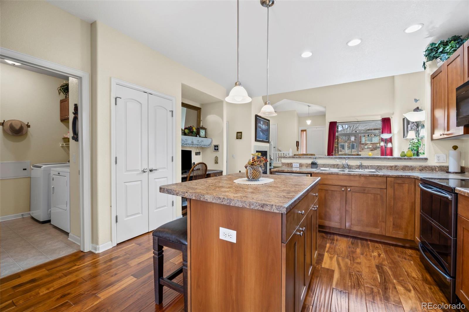 MLS Image #8 for 8615  gold peak place,highlands ranch, Colorado