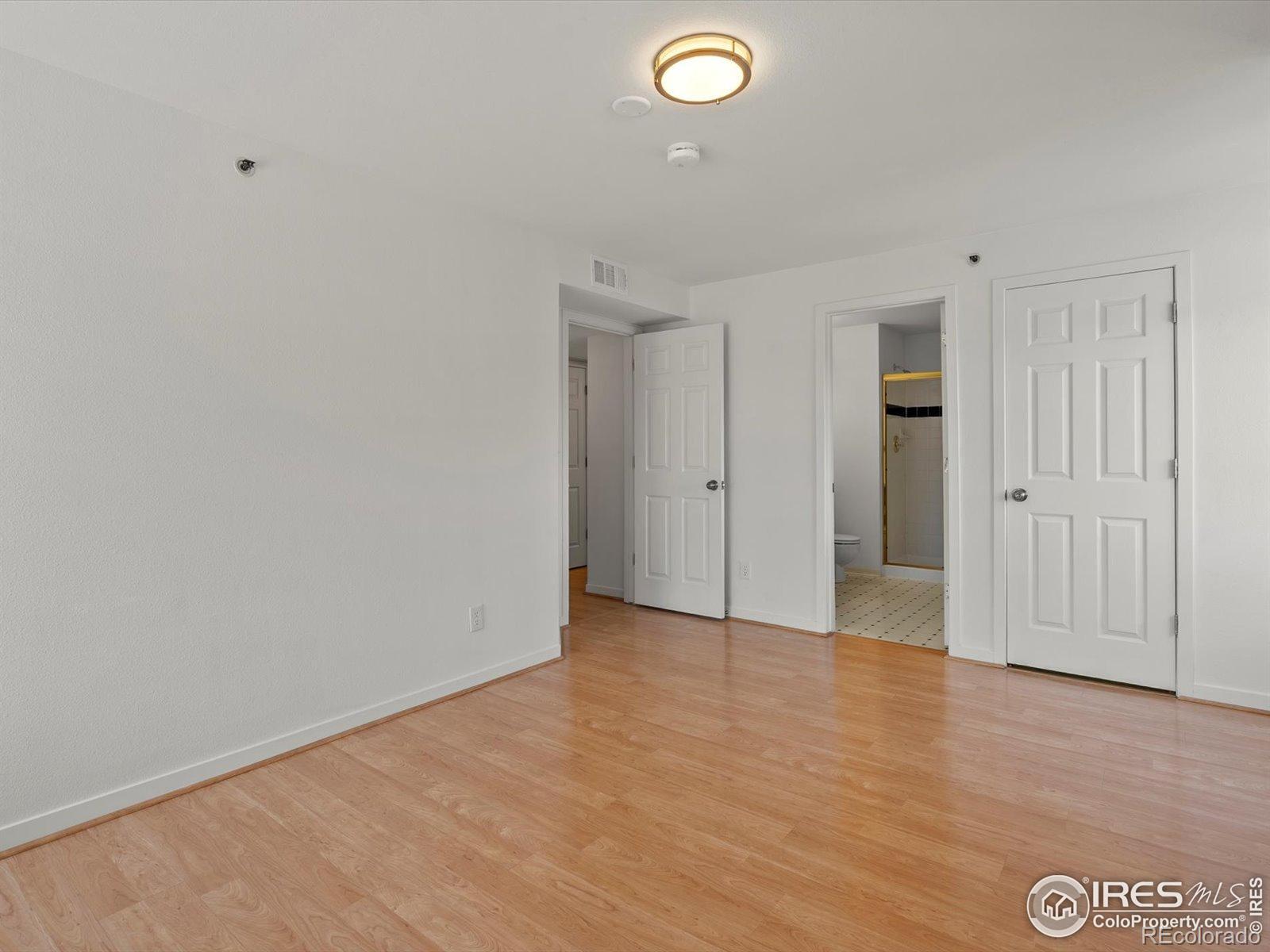 MLS Image #19 for 33 s boulder circle,boulder, Colorado