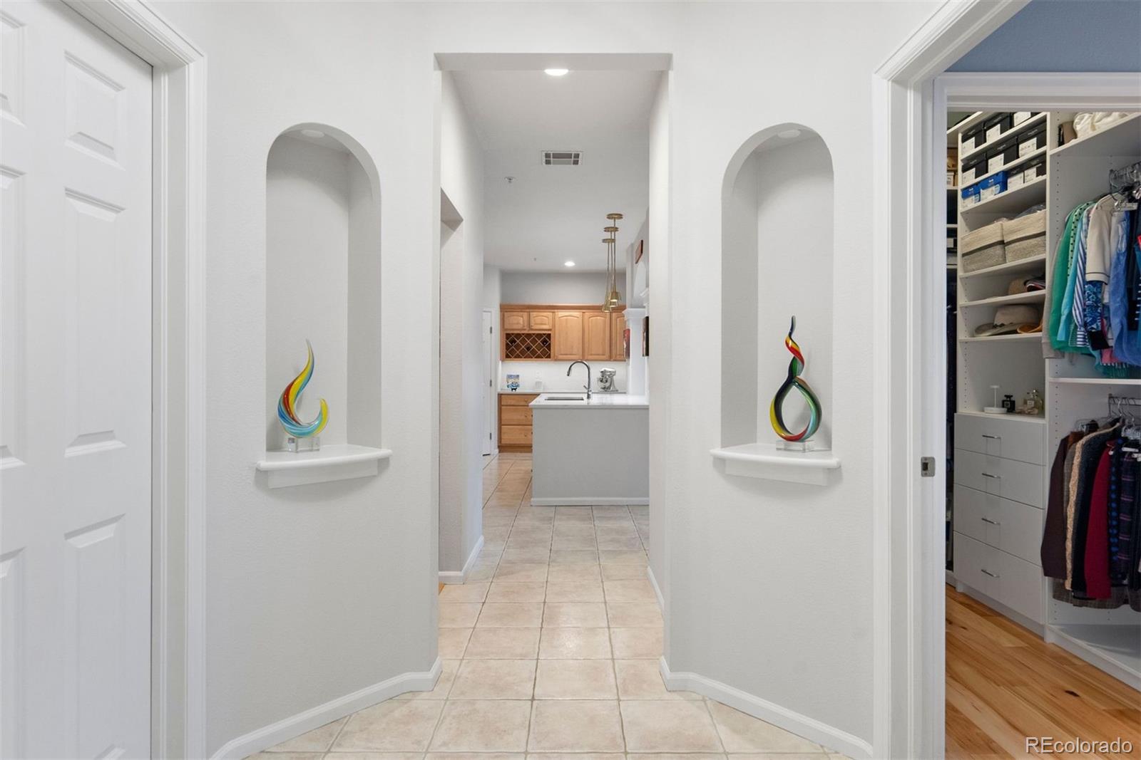 MLS Image #8 for 1100  cherokee street 803,denver, Colorado