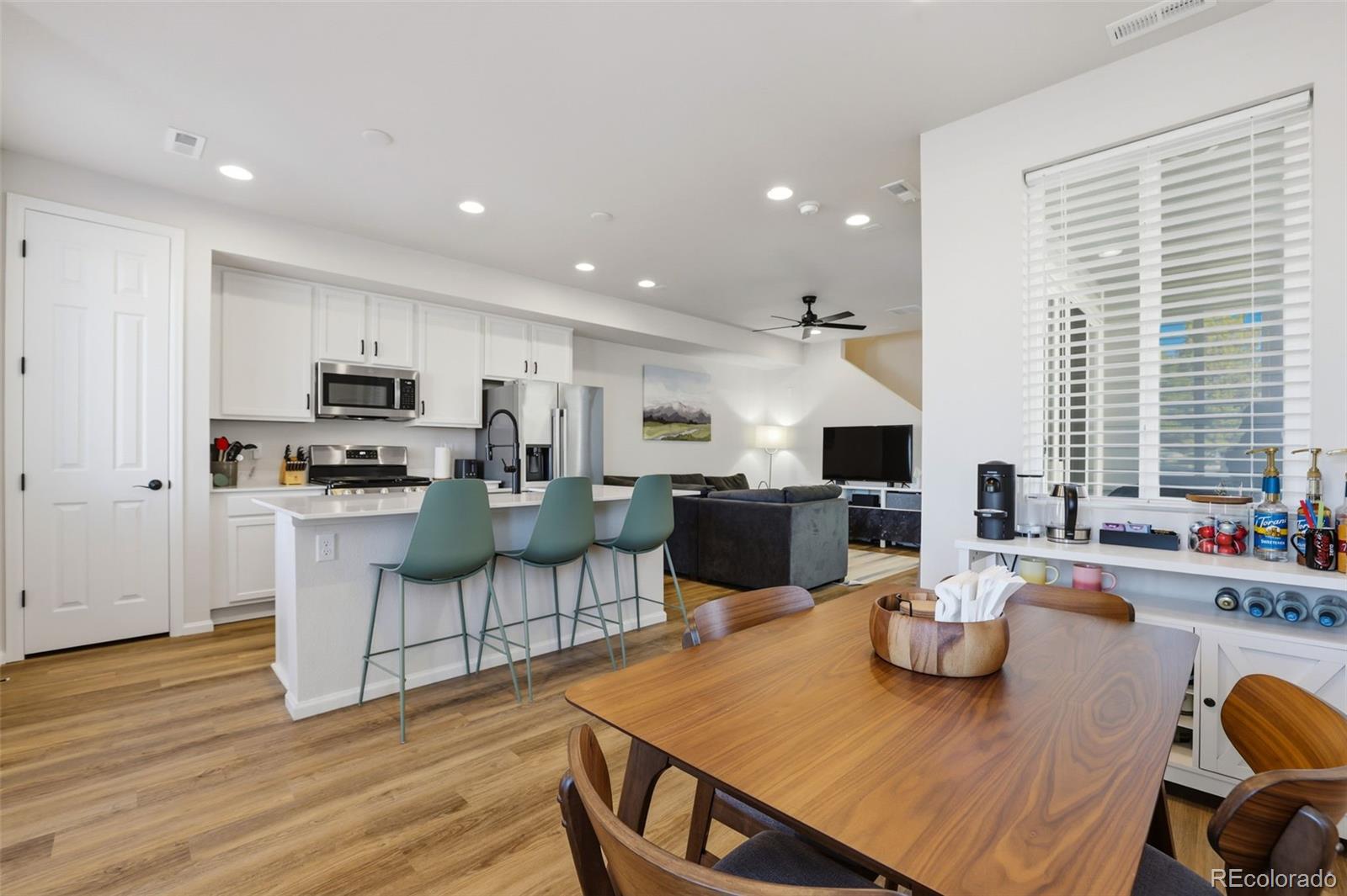 MLS Image #11 for 8735  scarborough drive,colorado springs, Colorado