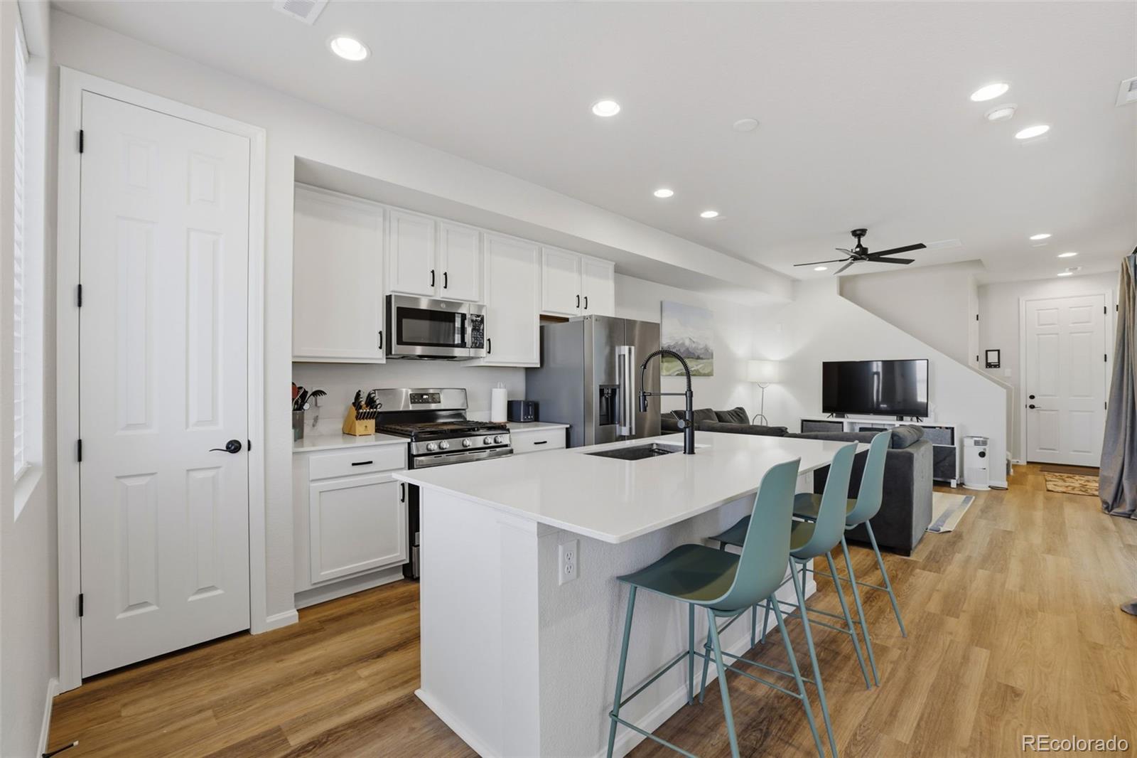 MLS Image #6 for 8735  scarborough drive,colorado springs, Colorado