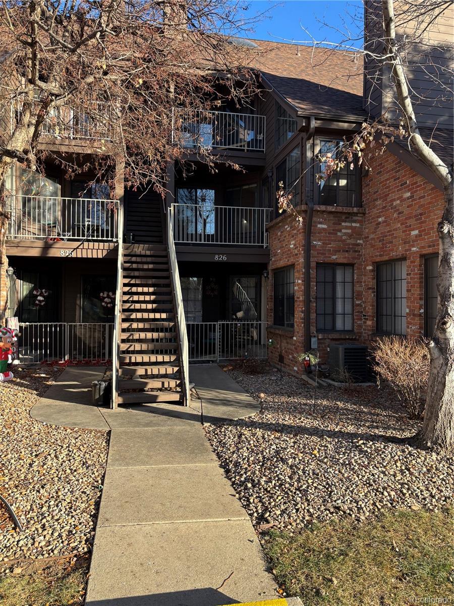 MLS Image #4 for 826 s vance street e,lakewood, Colorado