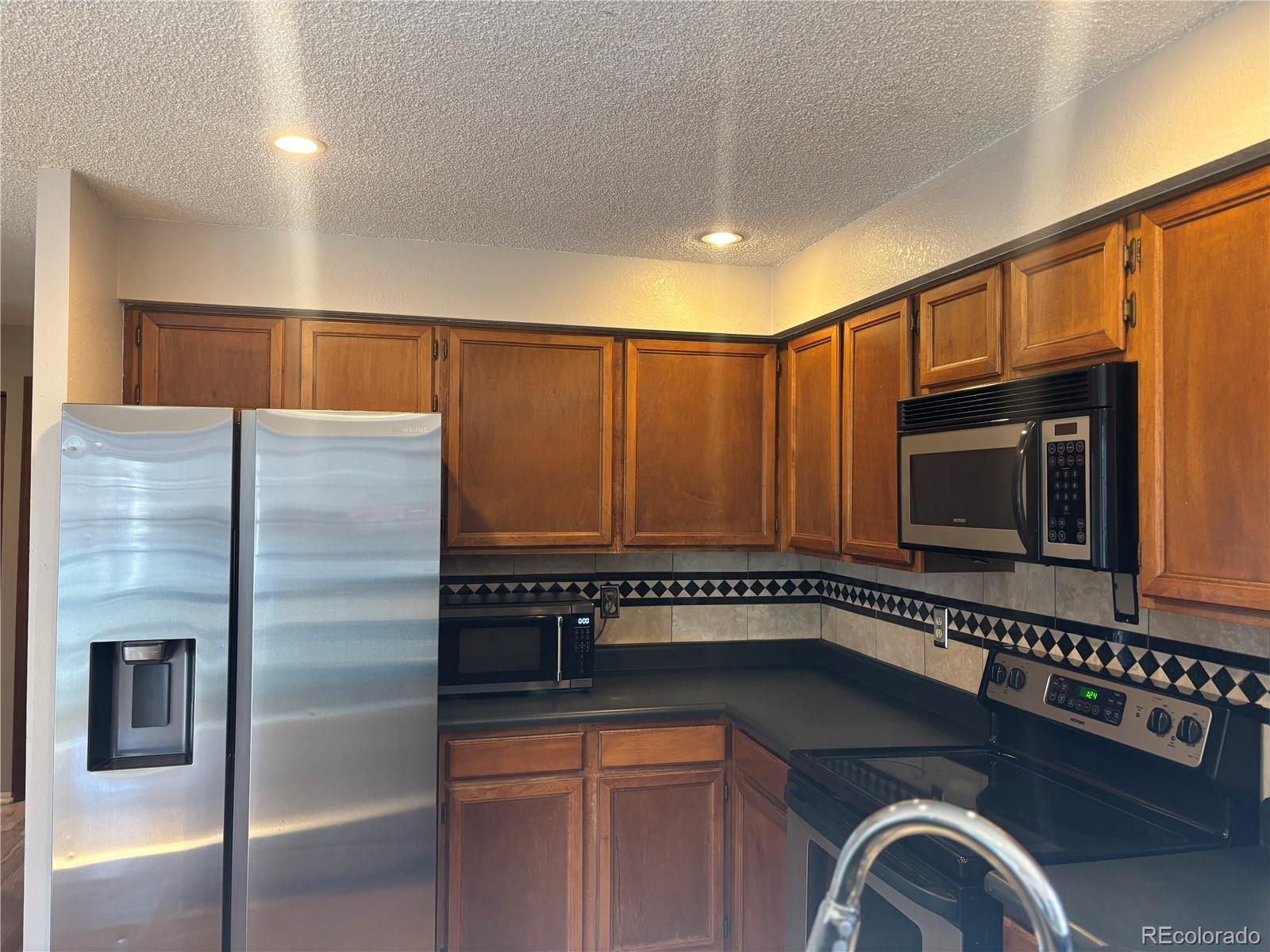 MLS Image #6 for 826 s vance street e,lakewood, Colorado
