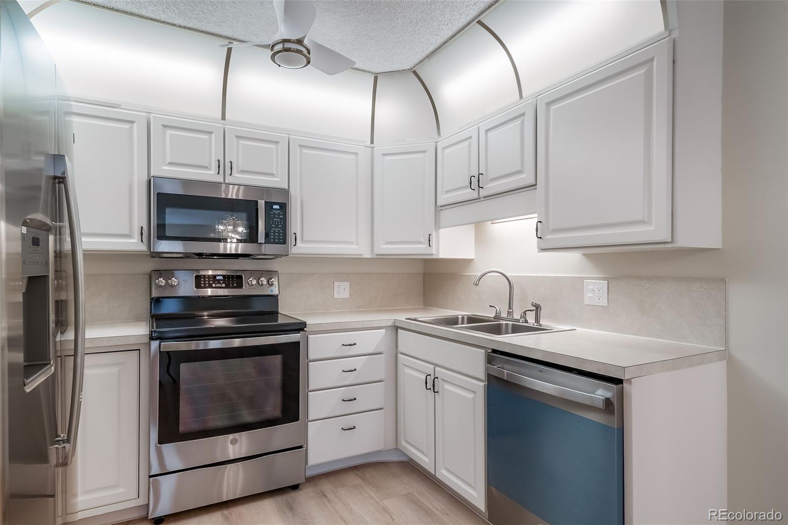 MLS Image #13 for 3082 s wheeling way,aurora, Colorado