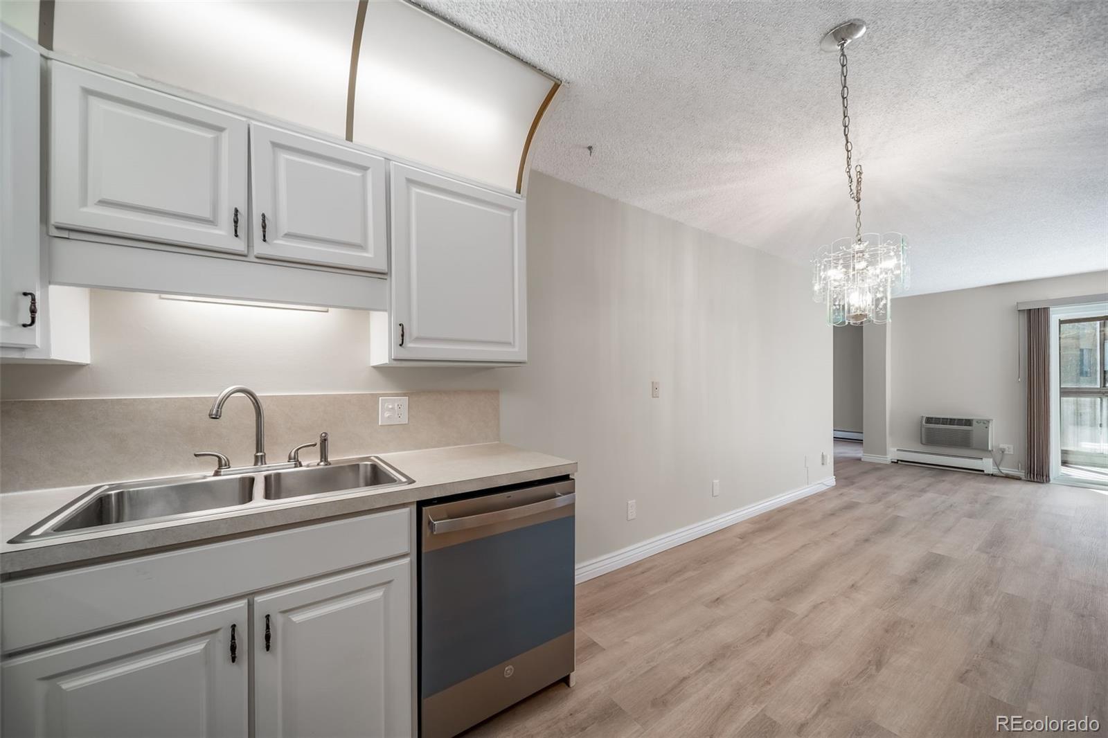 MLS Image #15 for 3082 s wheeling way,aurora, Colorado