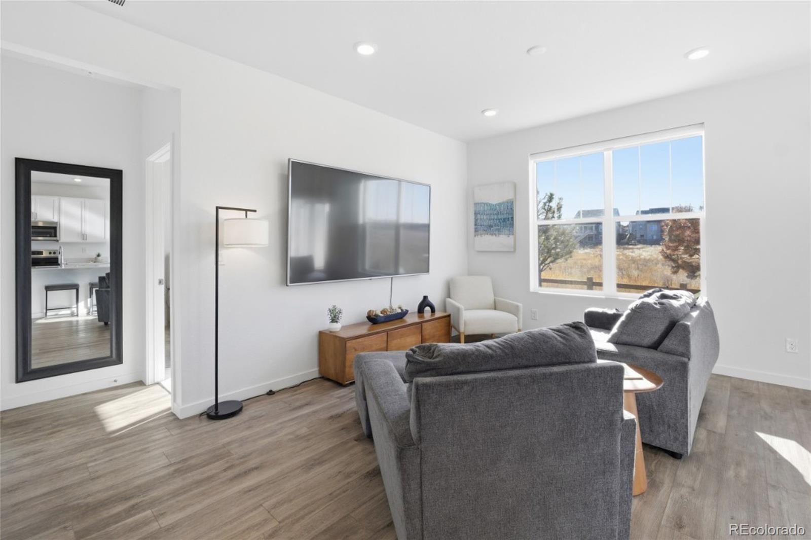 MLS Image #11 for 930  thinleaf lane,elizabeth, Colorado