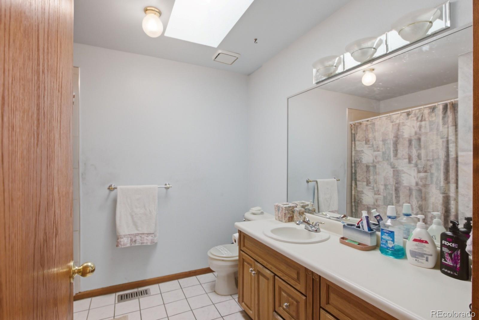 MLS Image #11 for 18941 e chaffee place,denver, Colorado