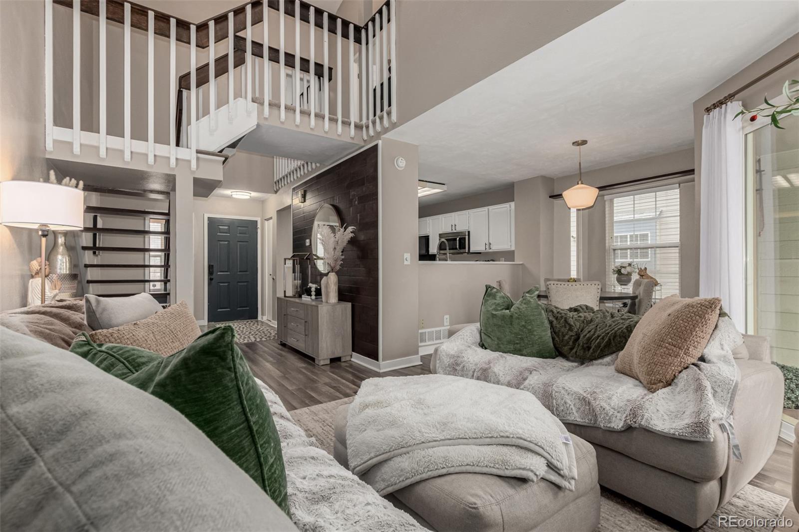MLS Image #2 for 6911 s dover way,littleton, Colorado