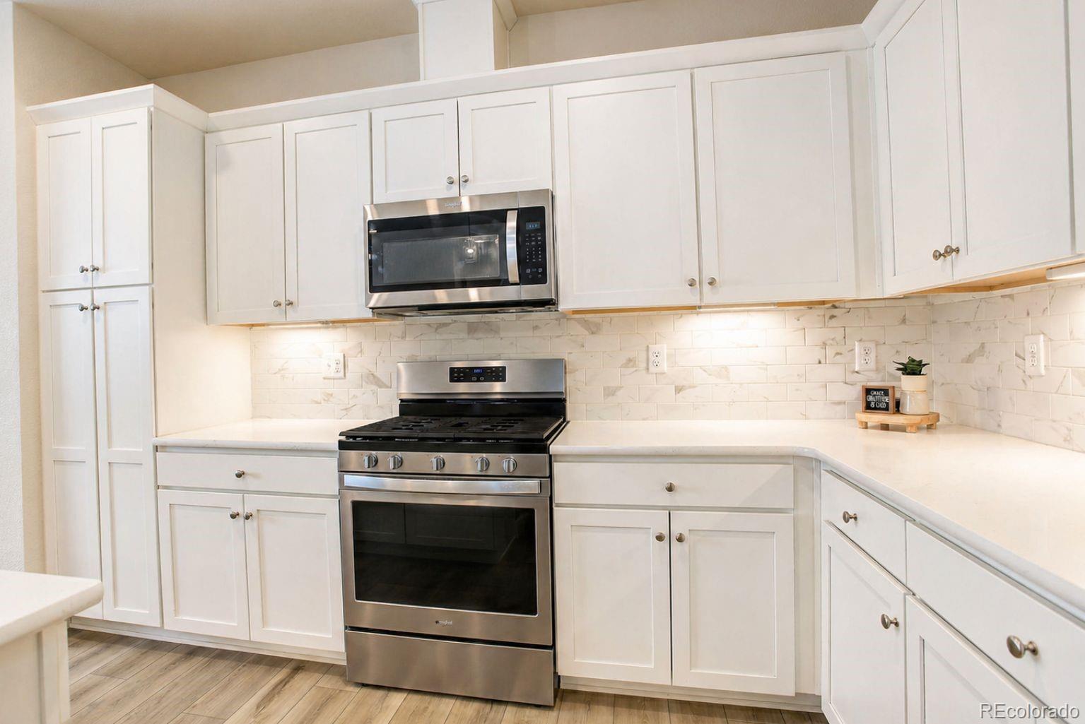 MLS Image #3 for 5789  champlain drive,timnath, Colorado