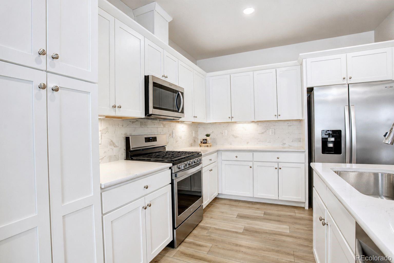 MLS Image #4 for 5789  champlain drive,timnath, Colorado