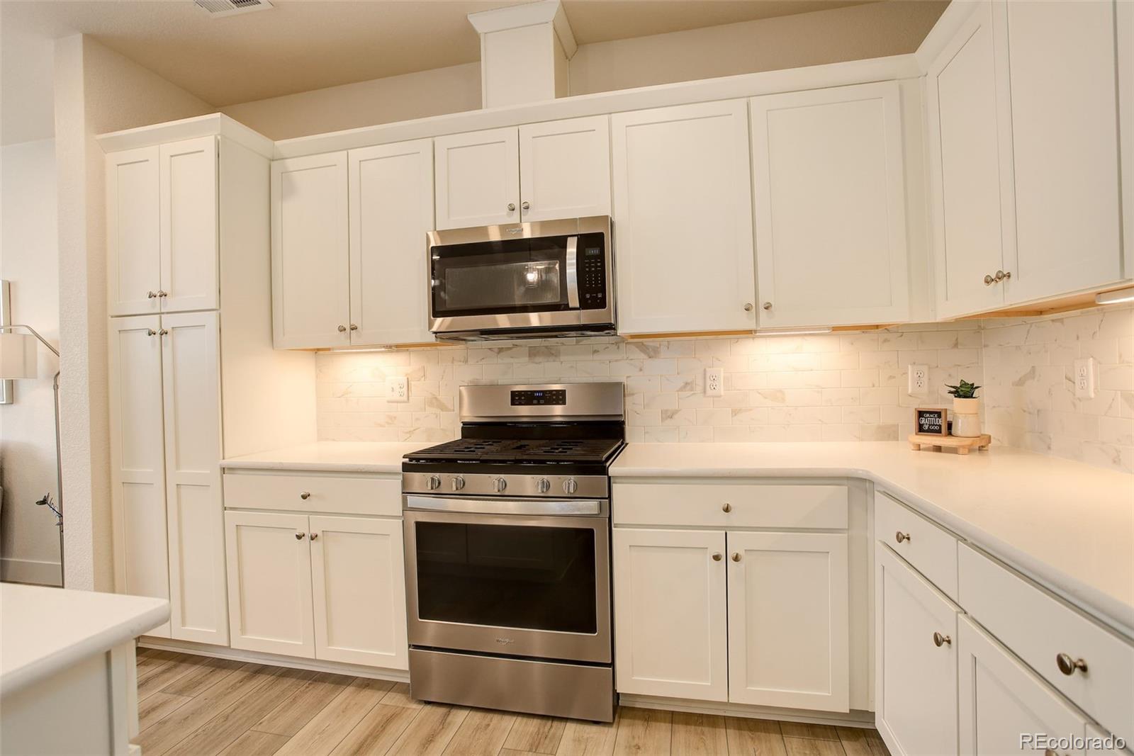 MLS Image #7 for 5789  champlain drive,timnath, Colorado