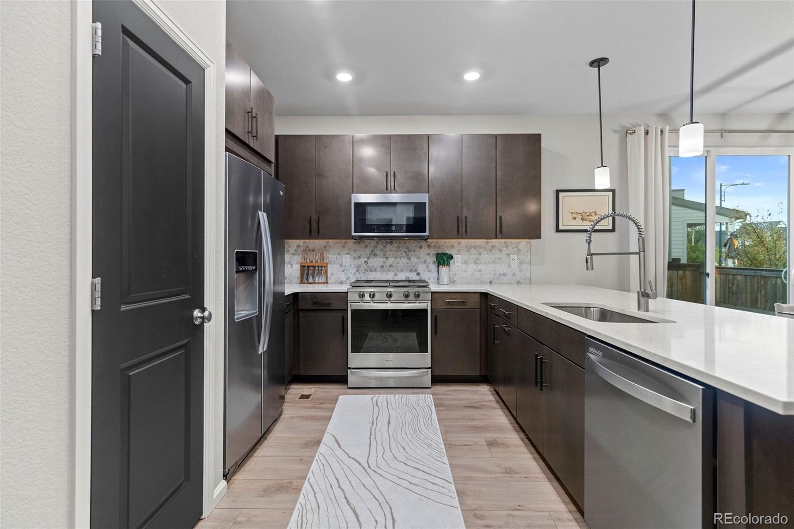 MLS Image #4 for 6365 n dallas court,denver, Colorado