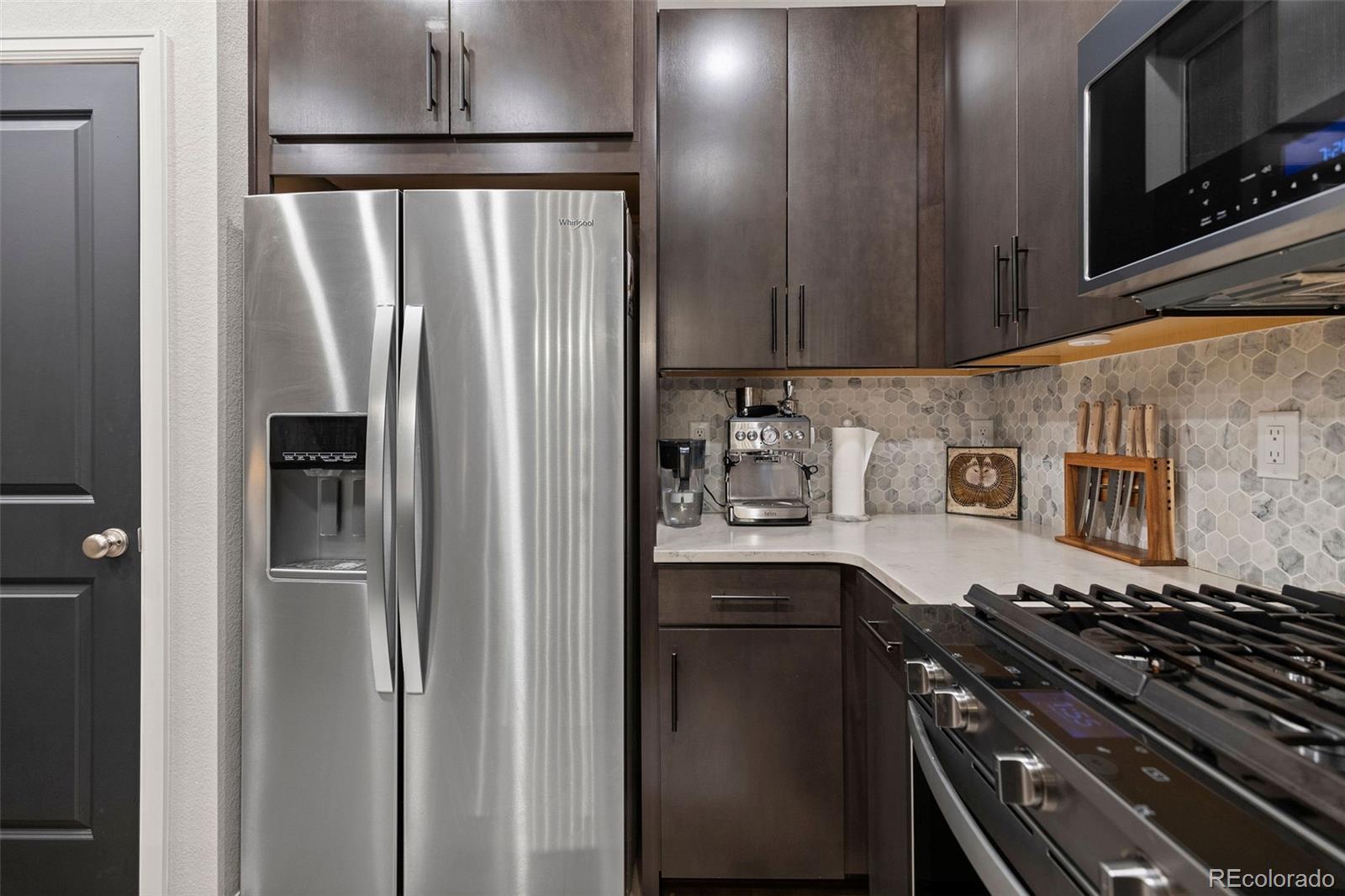 MLS Image #7 for 6365 n dallas court,denver, Colorado