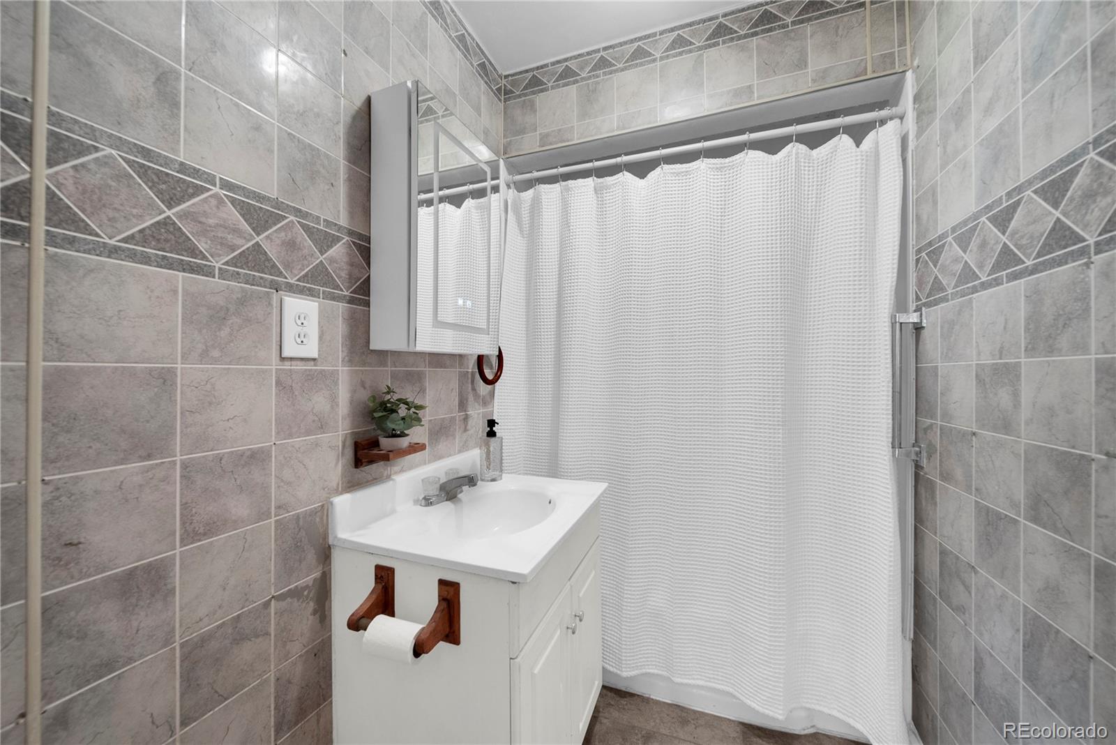 MLS Image #24 for 701  4th street,akron, Colorado