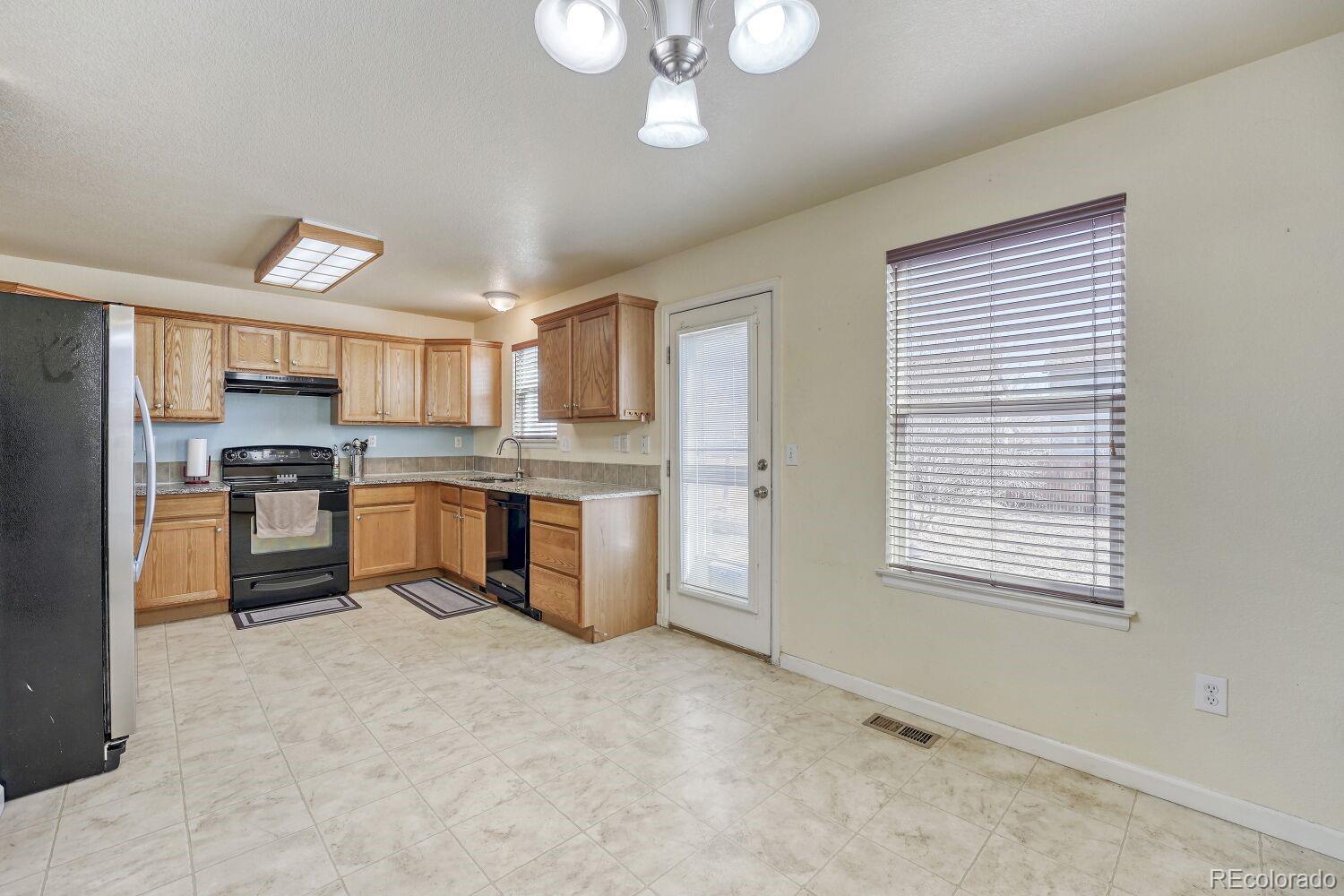 MLS Image #6 for 2152  asoka street,strasburg, Colorado
