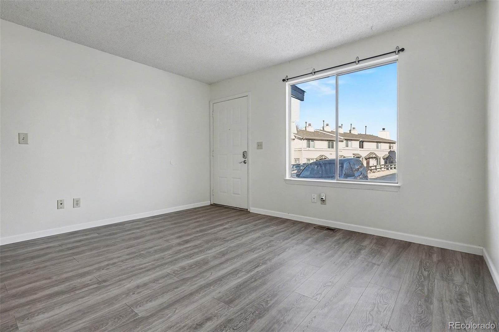 MLS Image #4 for 17681 e loyola drive e,aurora, Colorado