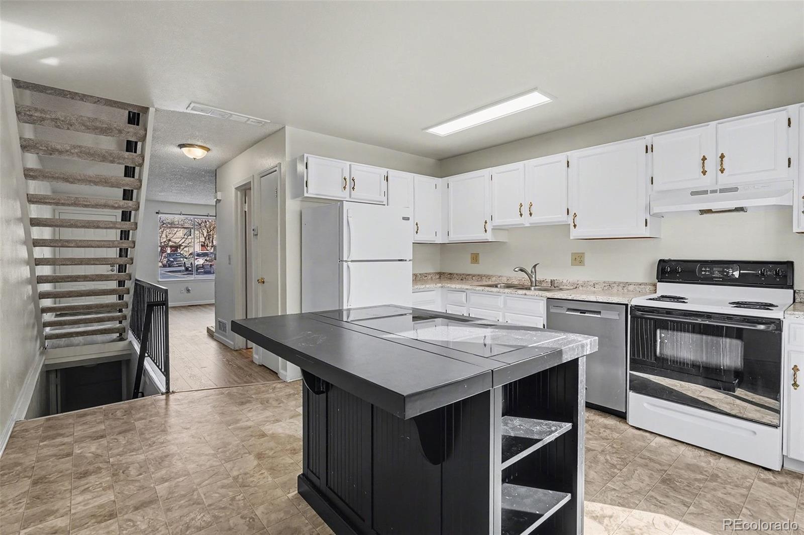 MLS Image #5 for 17681 e loyola drive e,aurora, Colorado
