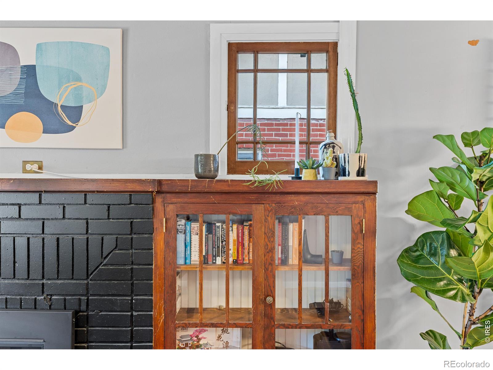 MLS Image #10 for 525 n pearl street,denver, Colorado