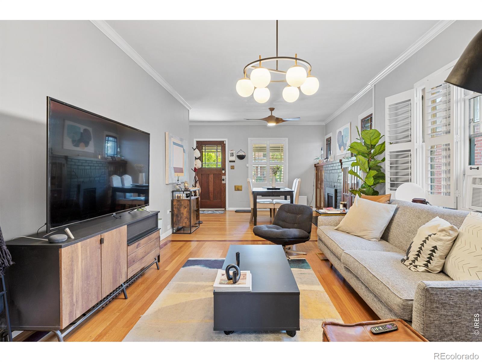 MLS Image #12 for 525 n pearl street,denver, Colorado