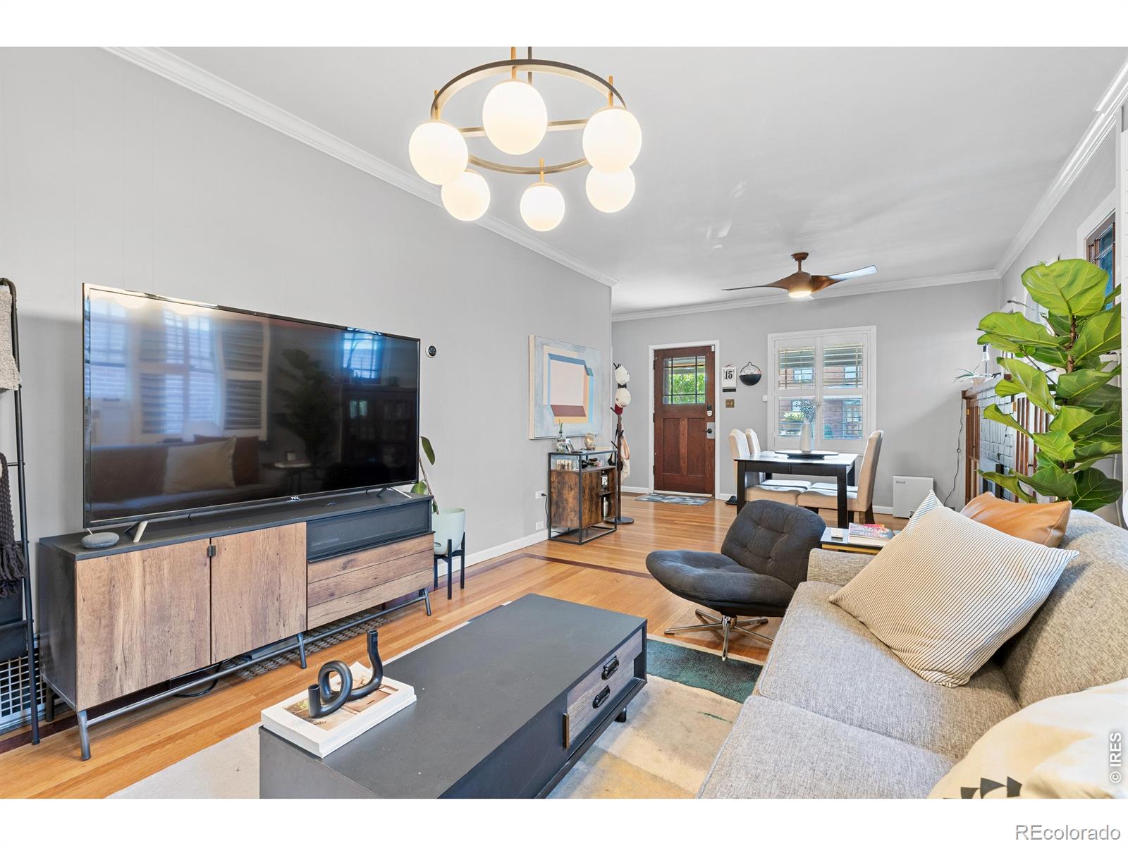 MLS Image #13 for 525 n pearl street,denver, Colorado