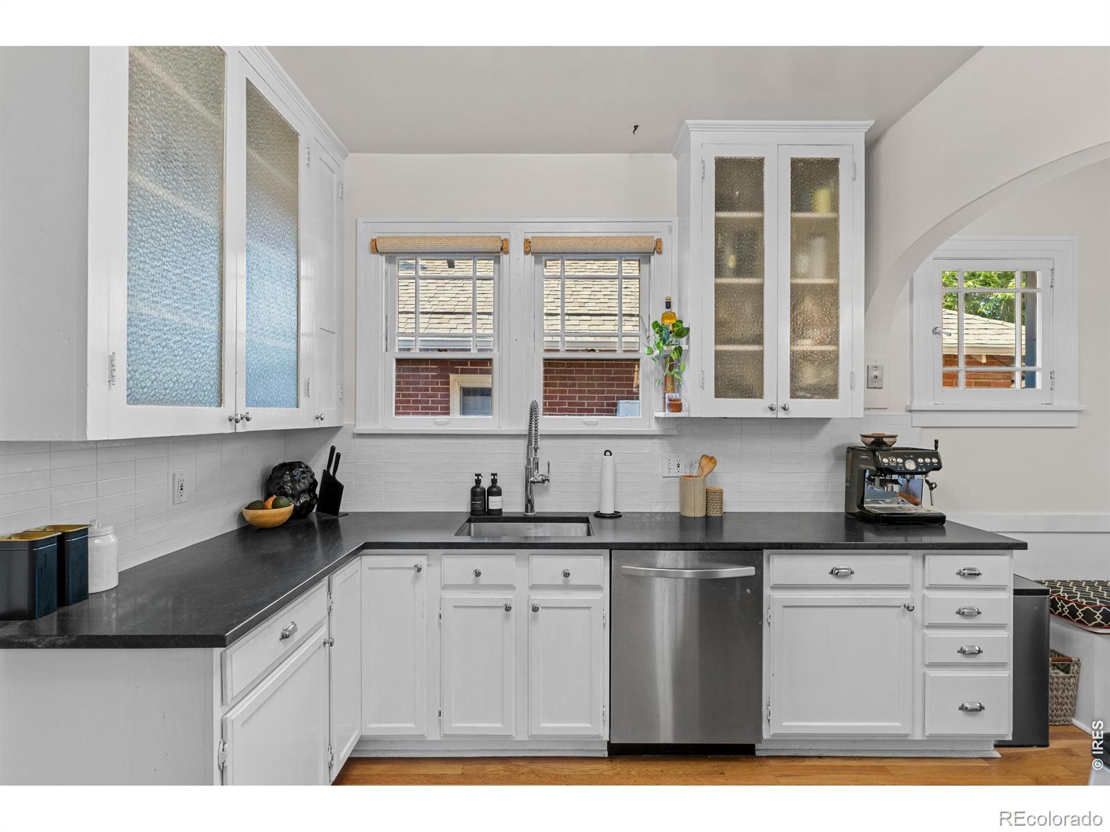 MLS Image #18 for 525 n pearl street,denver, Colorado