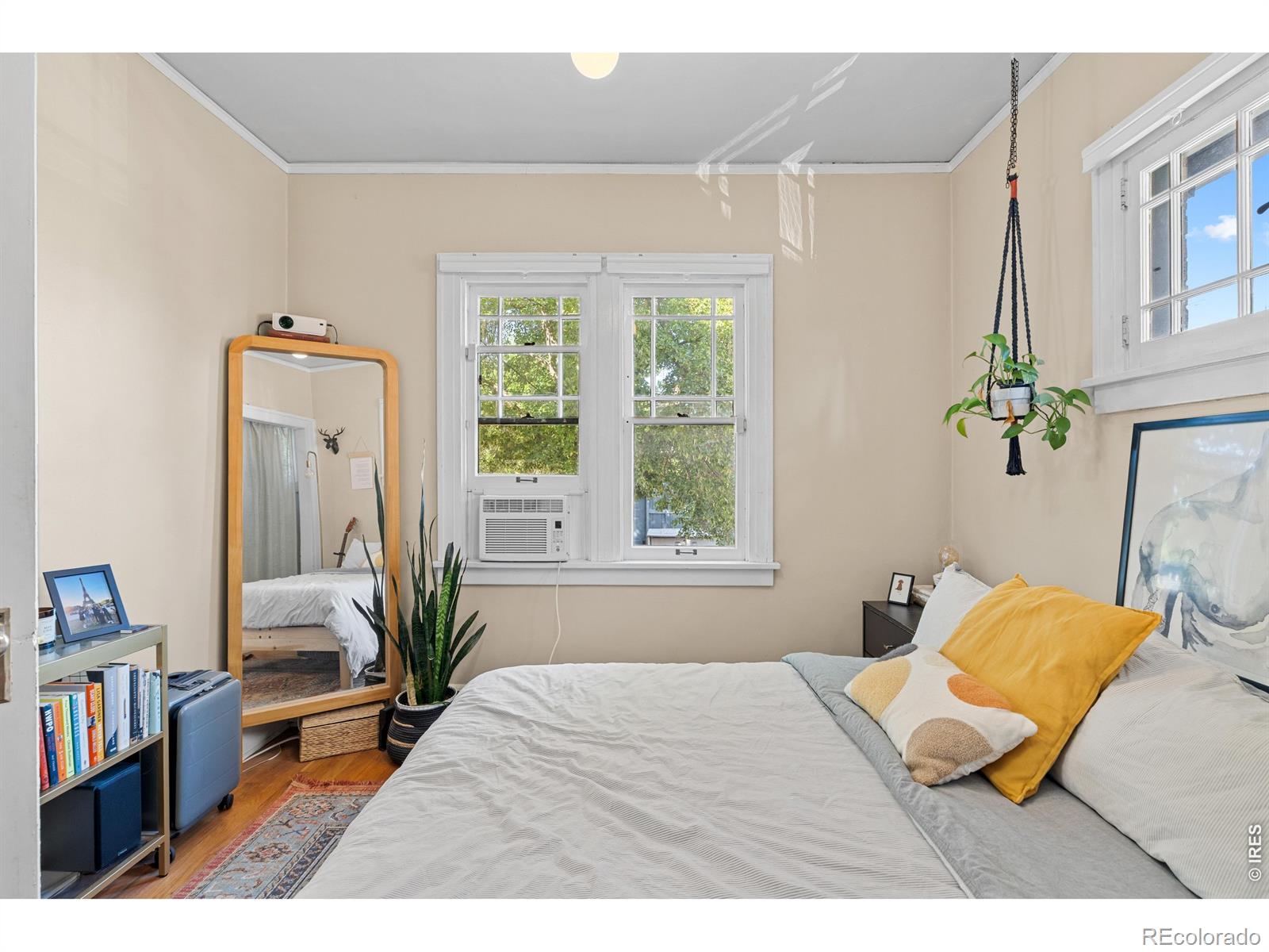 MLS Image #24 for 525 n pearl street,denver, Colorado