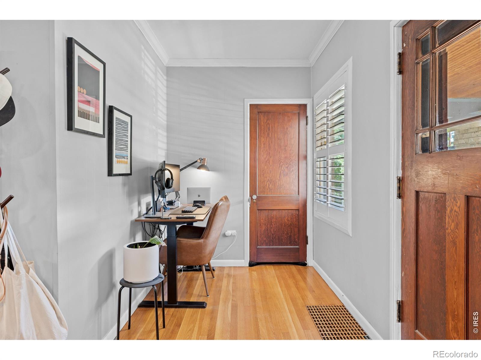 MLS Image #6 for 525 n pearl street,denver, Colorado
