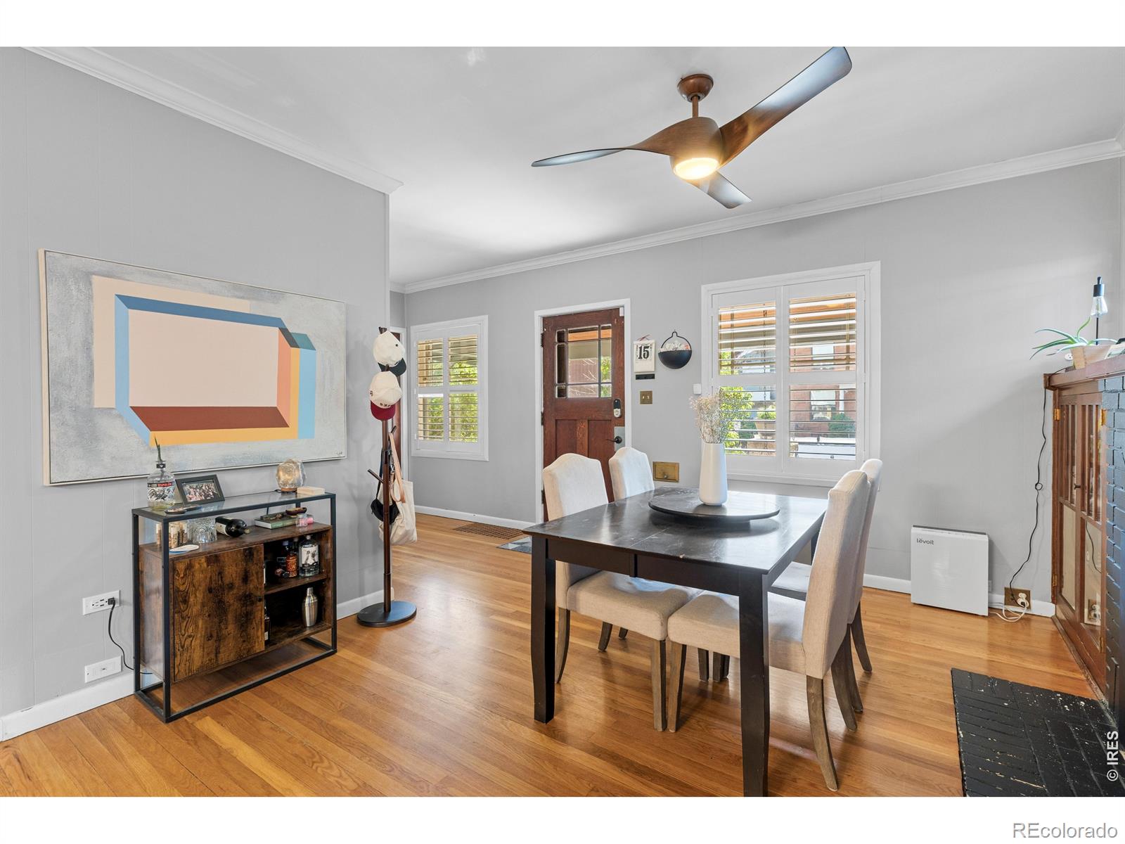 MLS Image #8 for 525 n pearl street,denver, Colorado