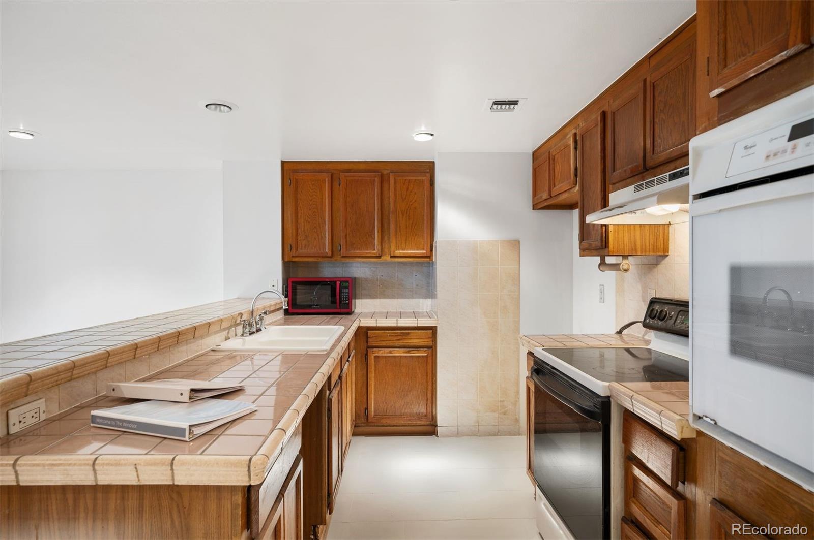 MLS Image #15 for 1777  larimer street 1010,denver, Colorado