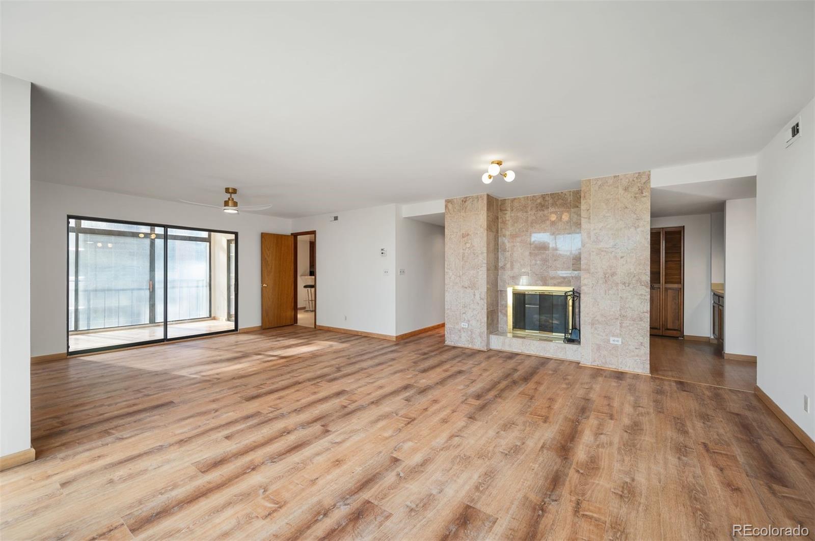 MLS Image #4 for 1777  larimer street 1010,denver, Colorado