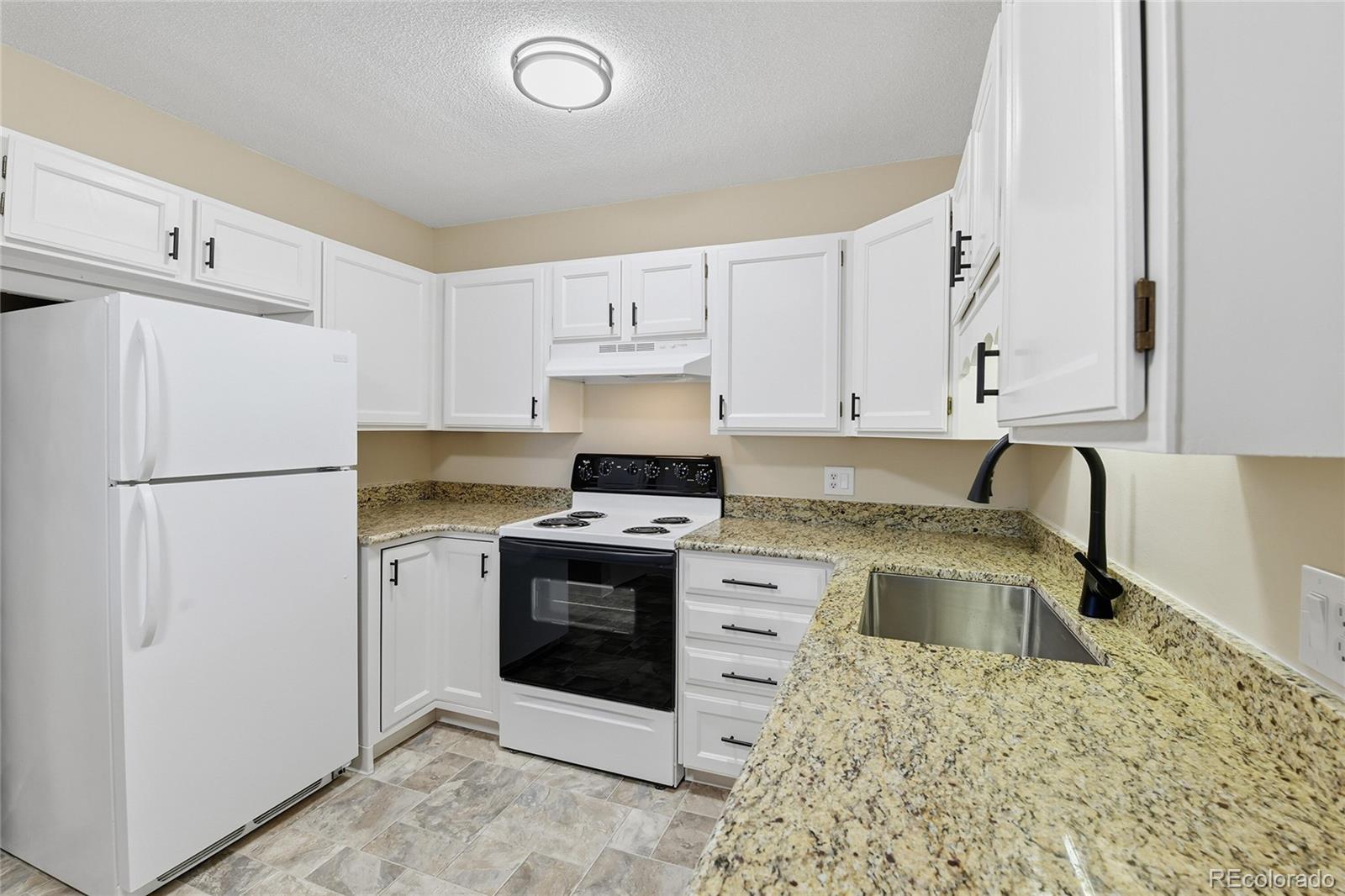 MLS Image #10 for 3022 s wheeling way,aurora, Colorado