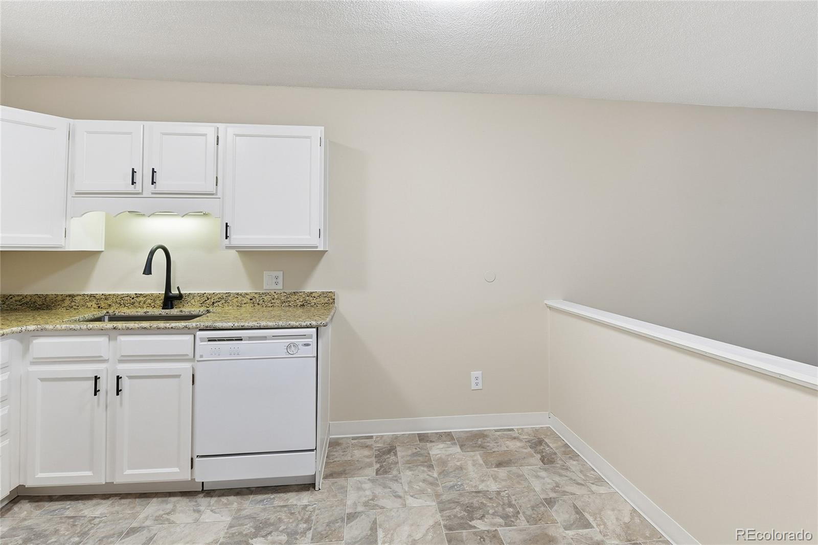 MLS Image #11 for 3022 s wheeling way,aurora, Colorado