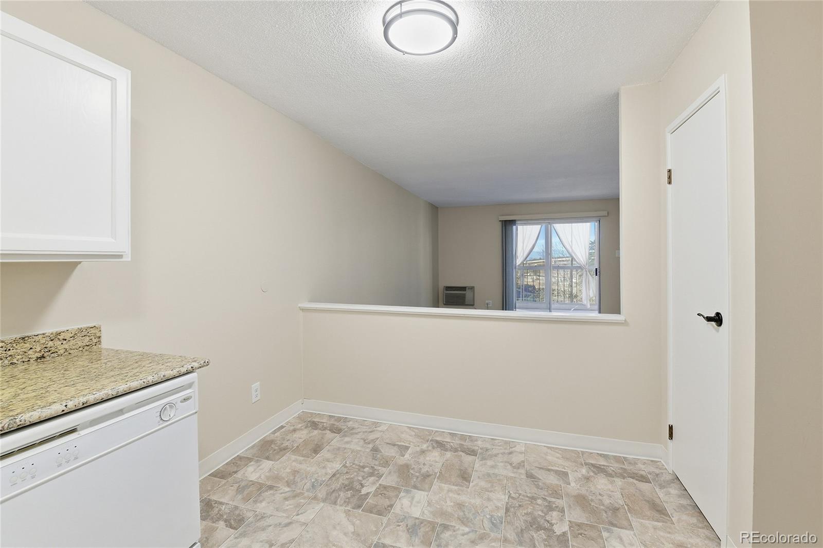 MLS Image #12 for 3022 s wheeling way,aurora, Colorado