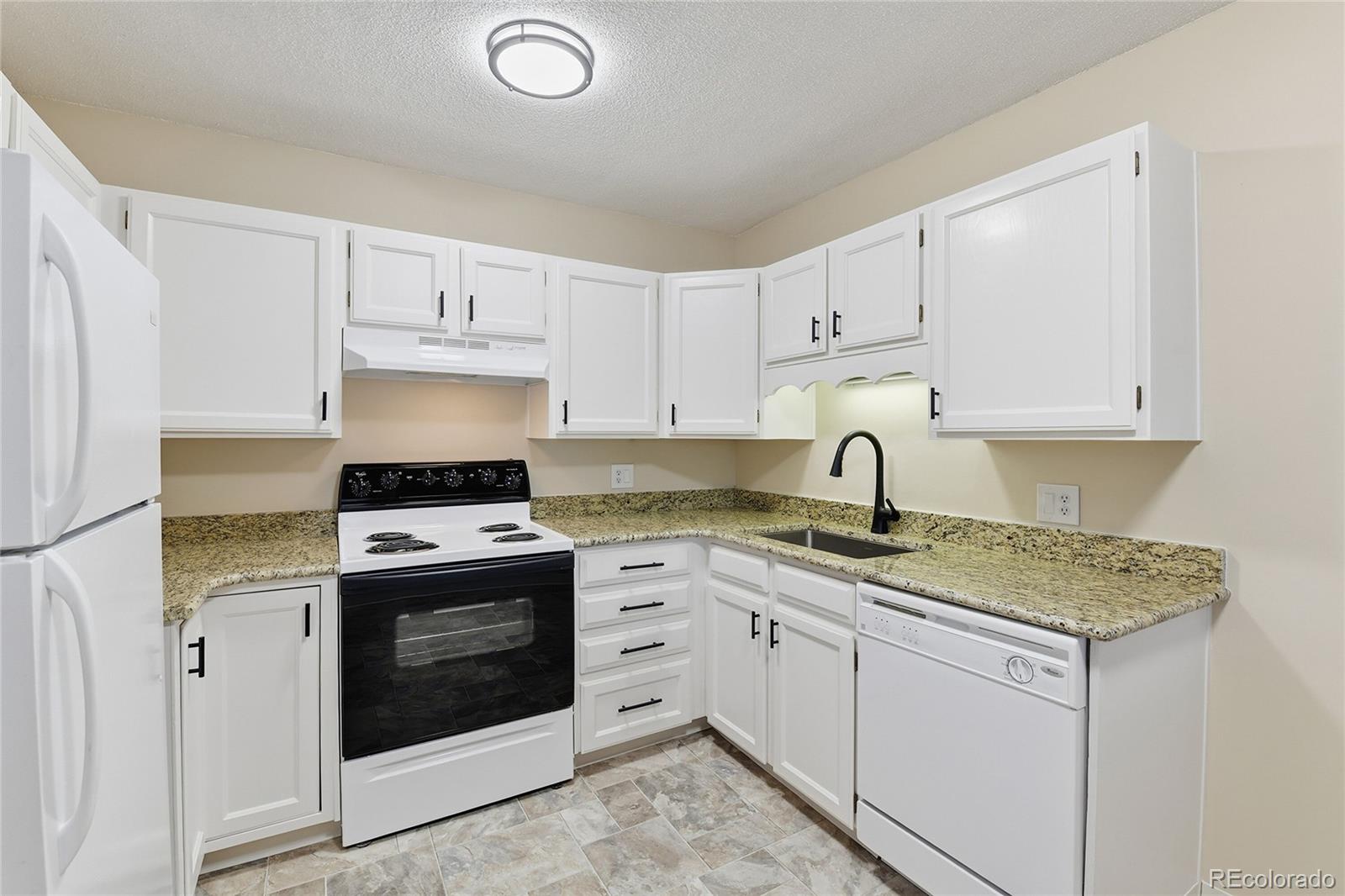 MLS Image #9 for 3022 s wheeling way,aurora, Colorado