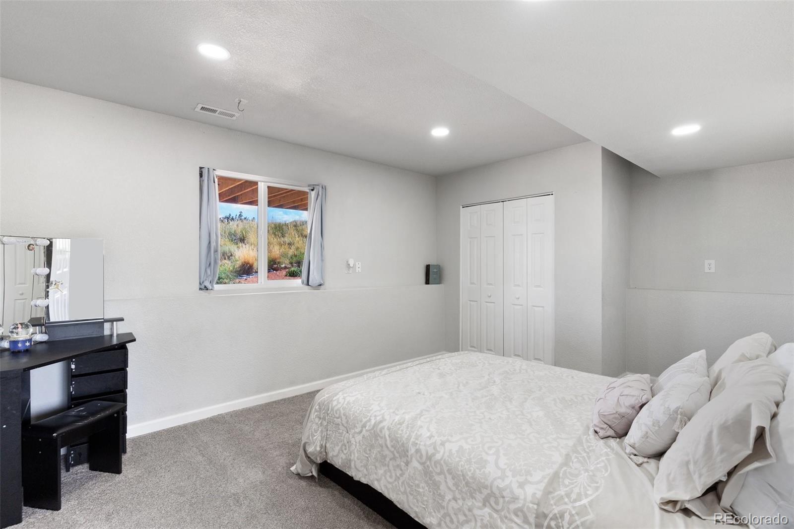 MLS Image #16 for 817 s aguilar lane,pueblo, Colorado