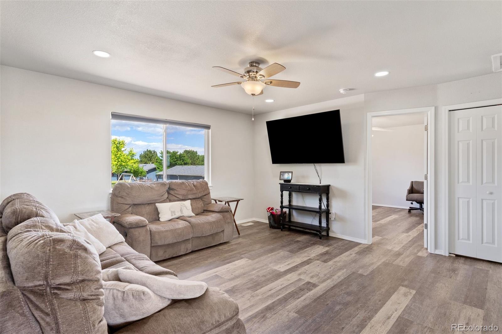 MLS Image #3 for 817 s aguilar lane,pueblo, Colorado