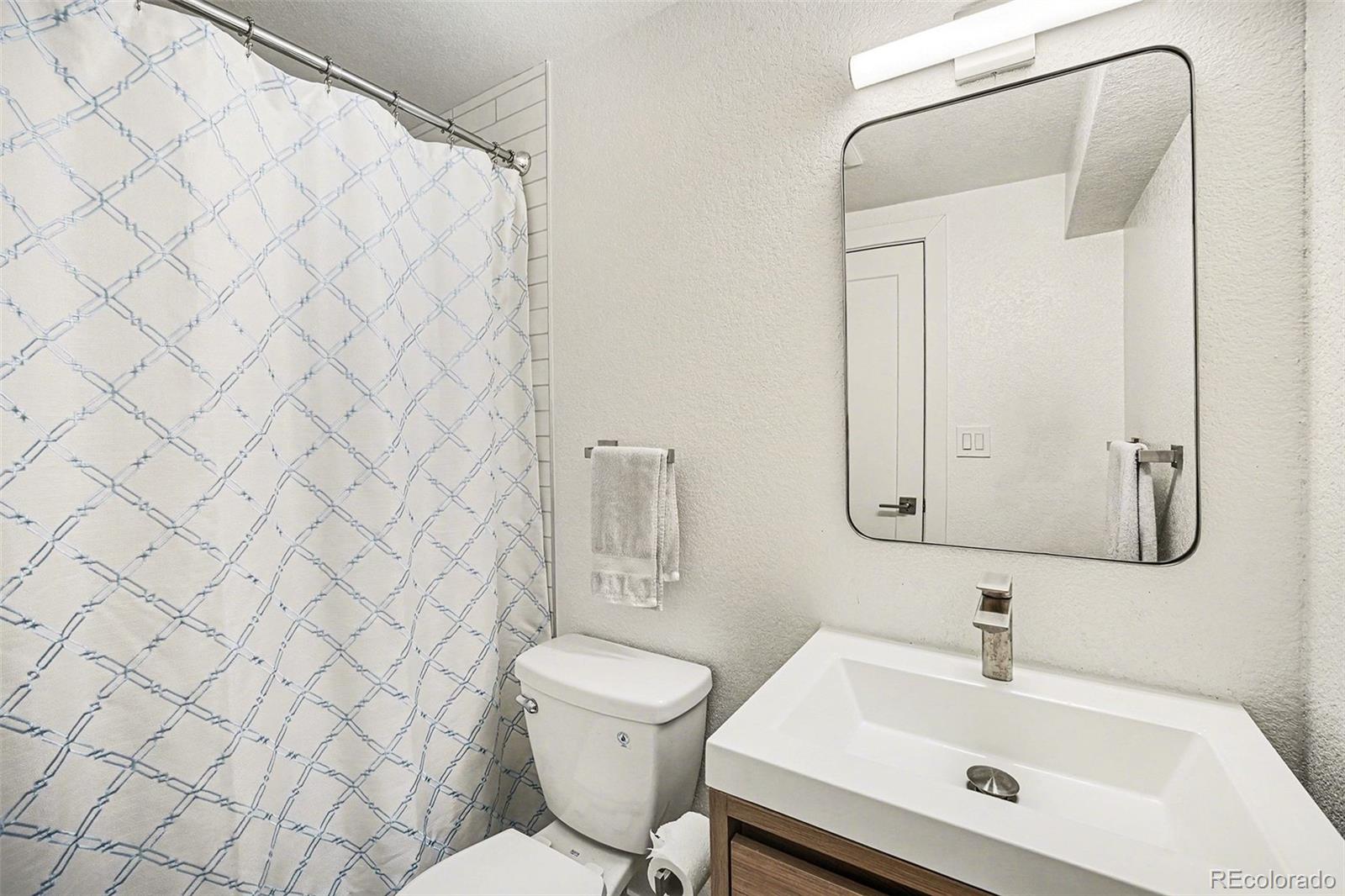 MLS Image #13 for 5217 e martin luther king jr boulevard,denver, Colorado
