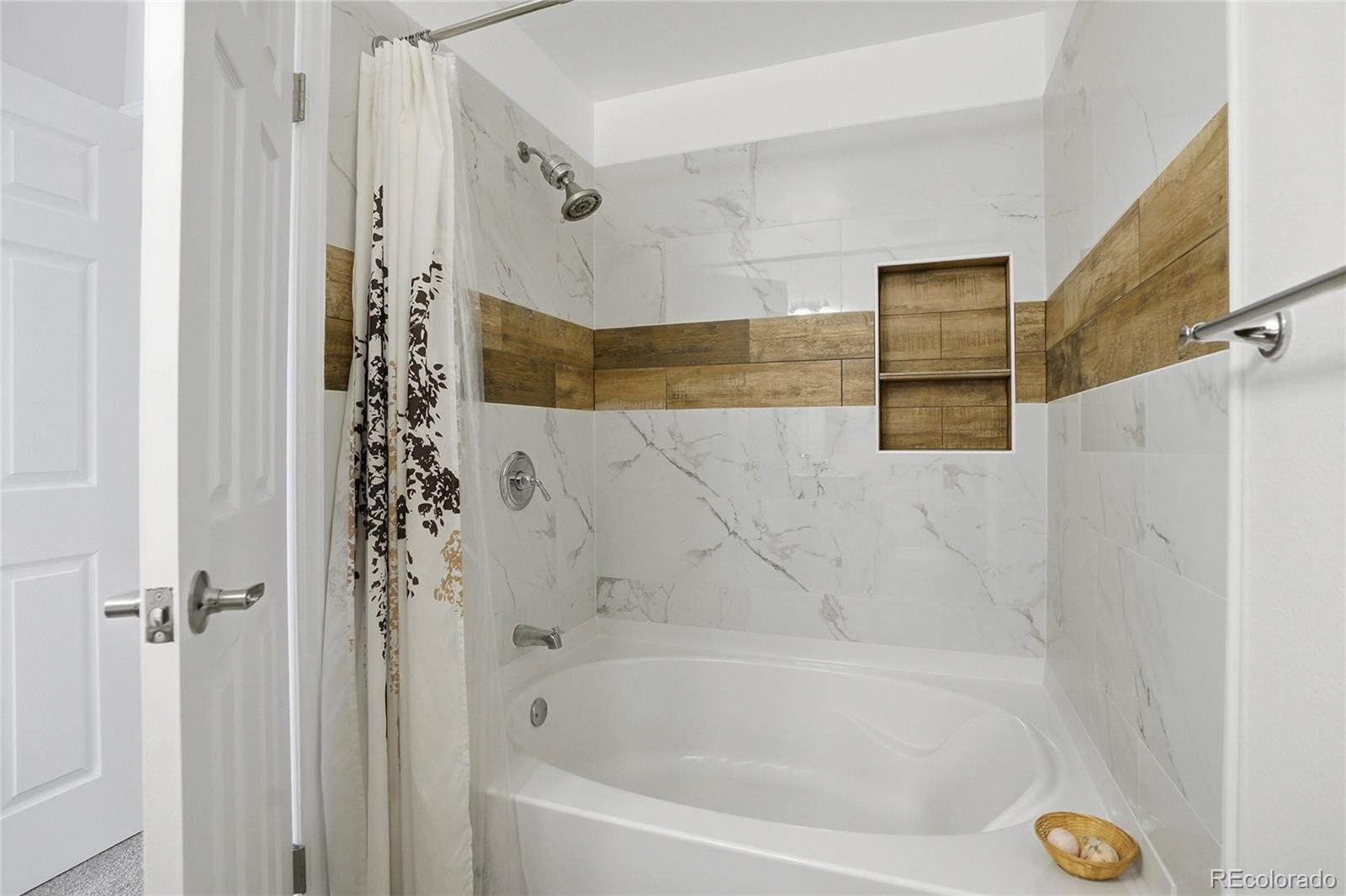MLS Image #18 for 4665 s dillon court b,aurora, Colorado