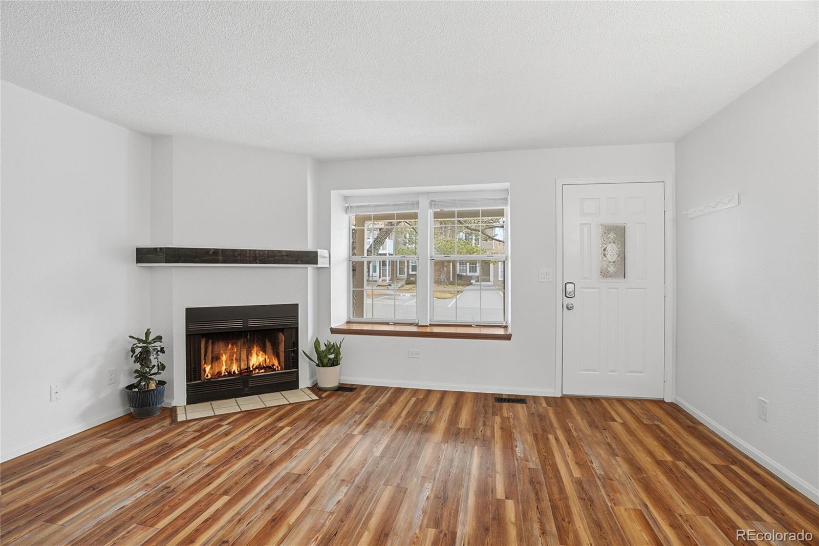 MLS Image #3 for 4665 s dillon court b,aurora, Colorado