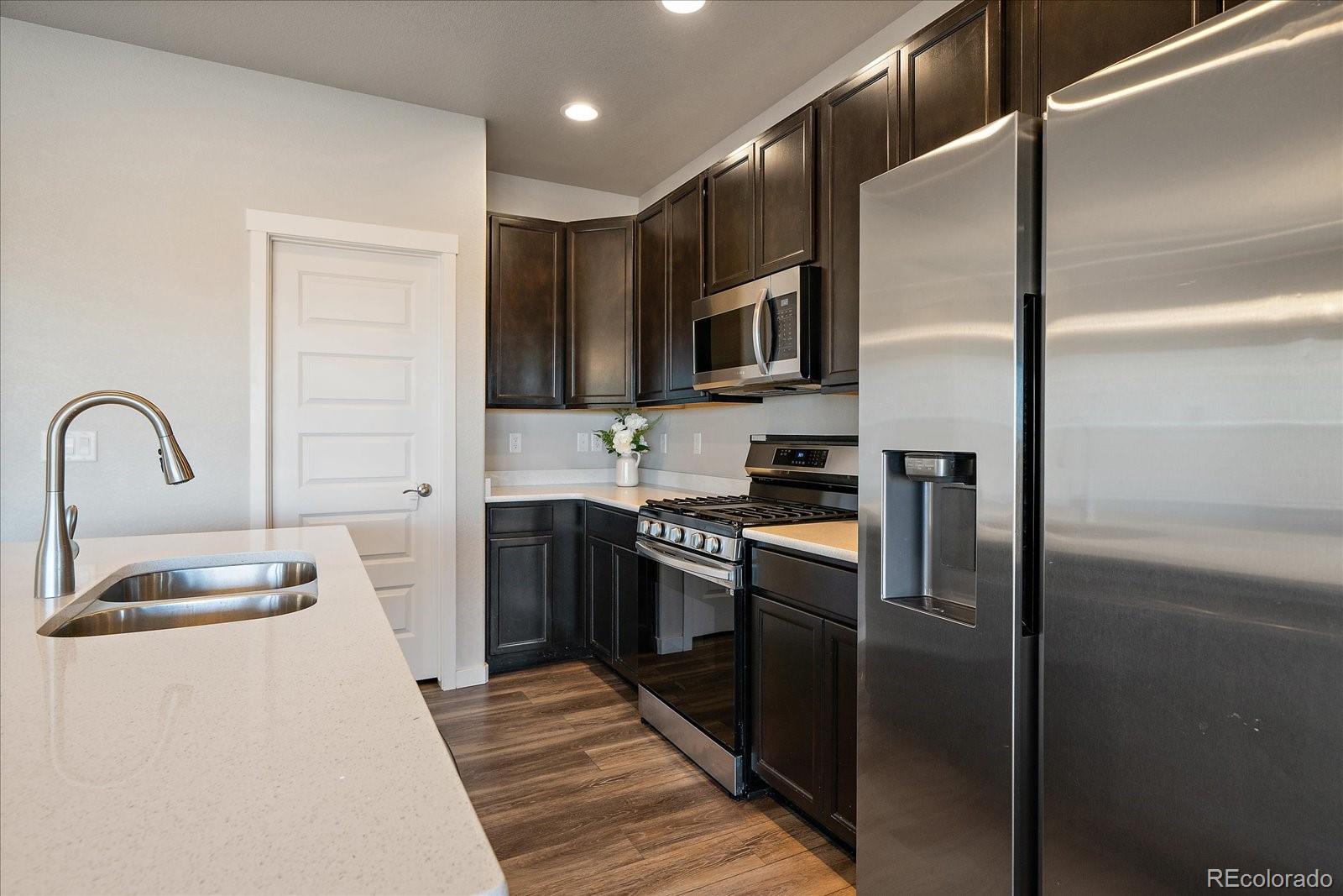 MLS Image #10 for 118  chipeta way,lochbuie, Colorado