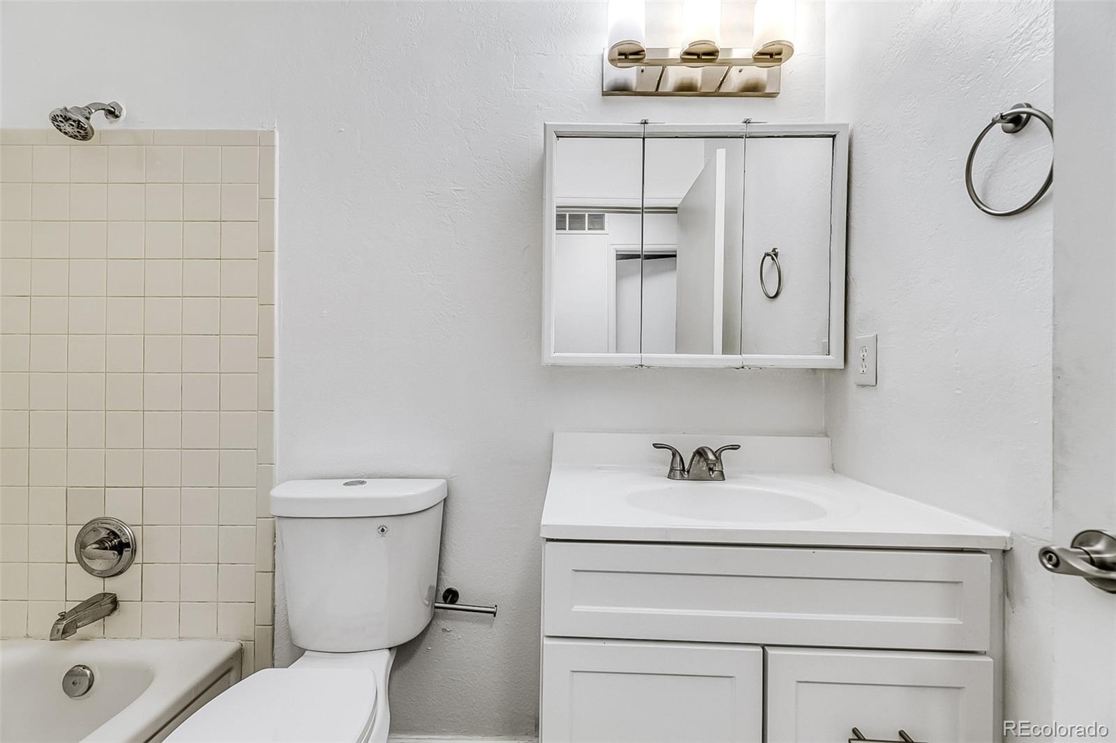 MLS Image #14 for 3584 s olathe way,aurora, Colorado