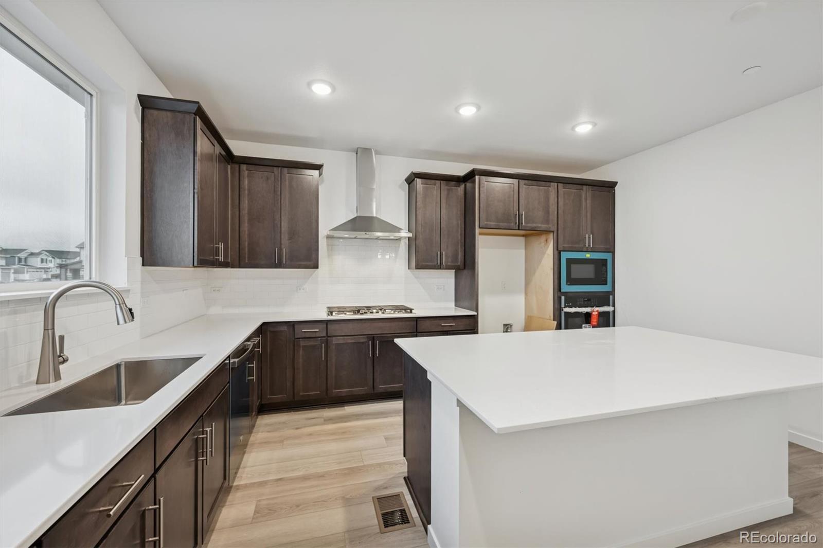 MLS Image #6 for 9233  truckee court,commerce city, Colorado
