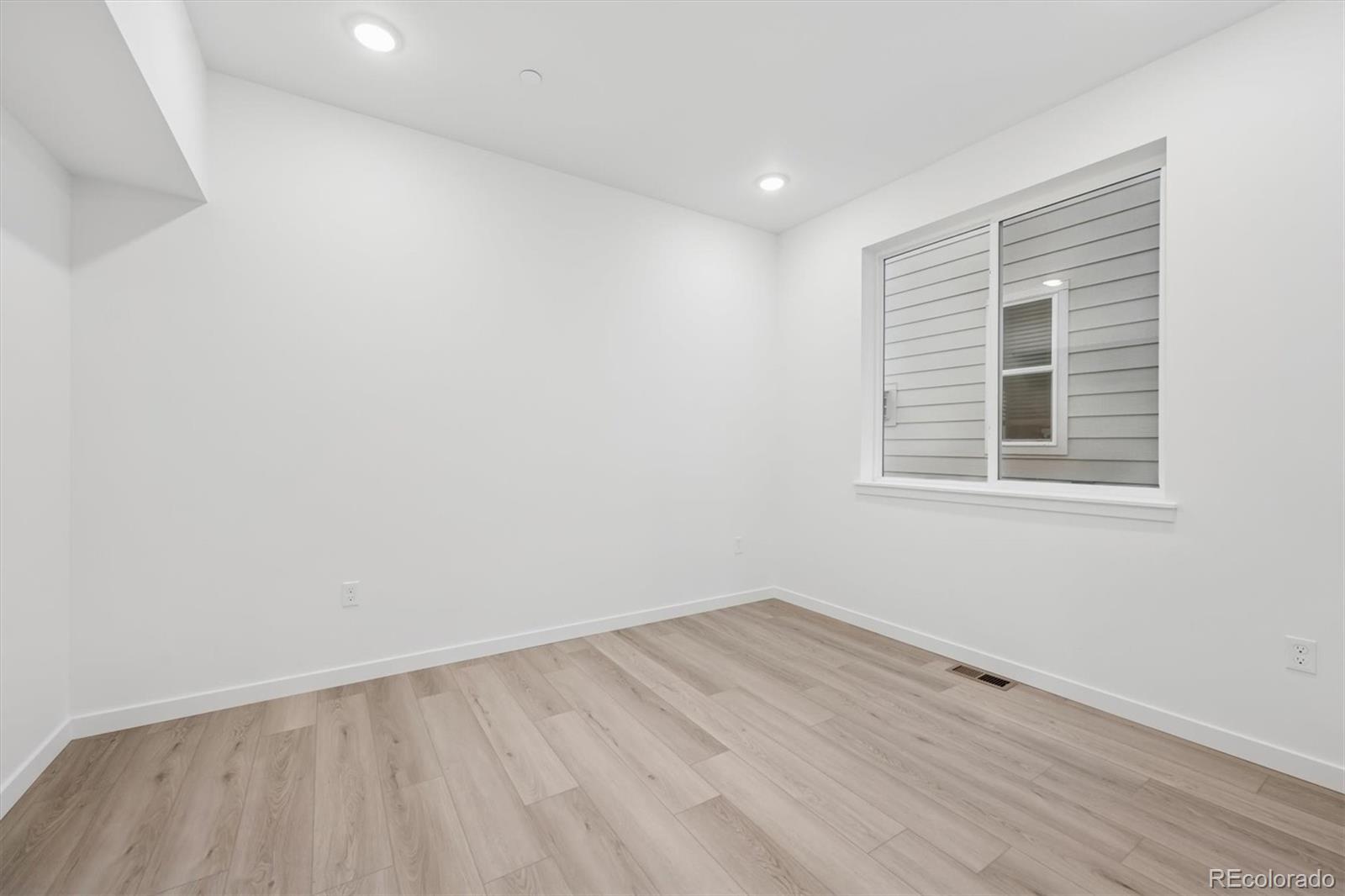 MLS Image #8 for 9233  truckee court,commerce city, Colorado