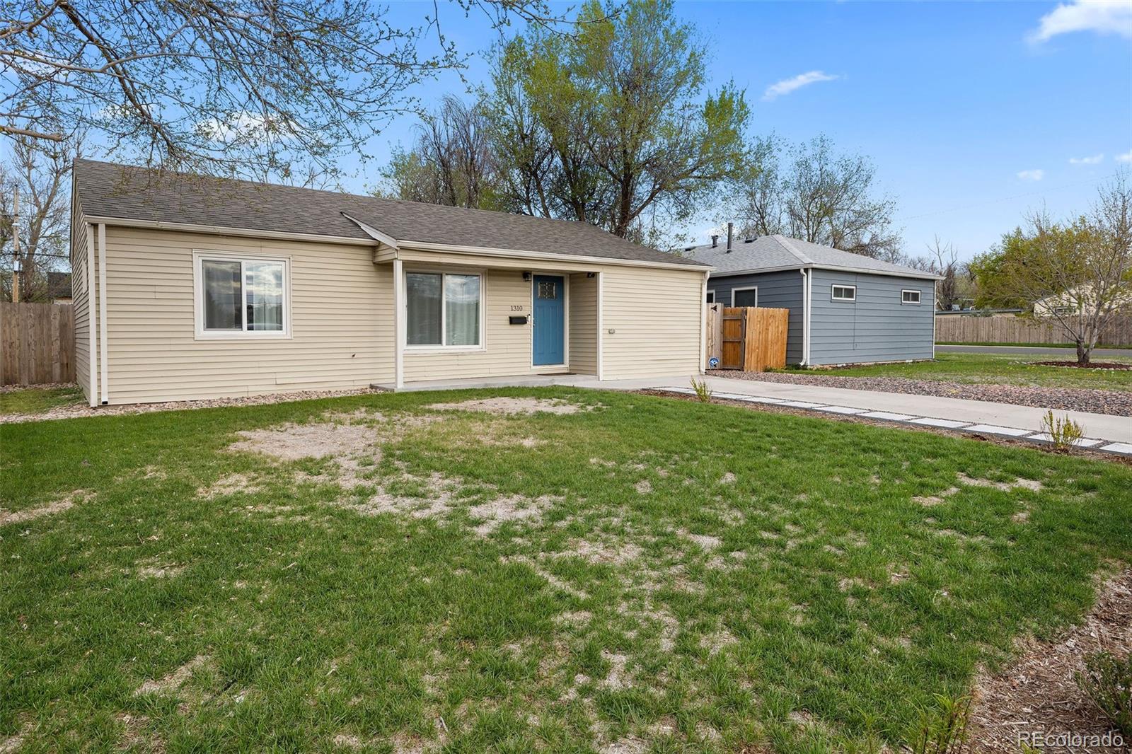 MLS Image #1 for 1310  alton street,aurora, Colorado