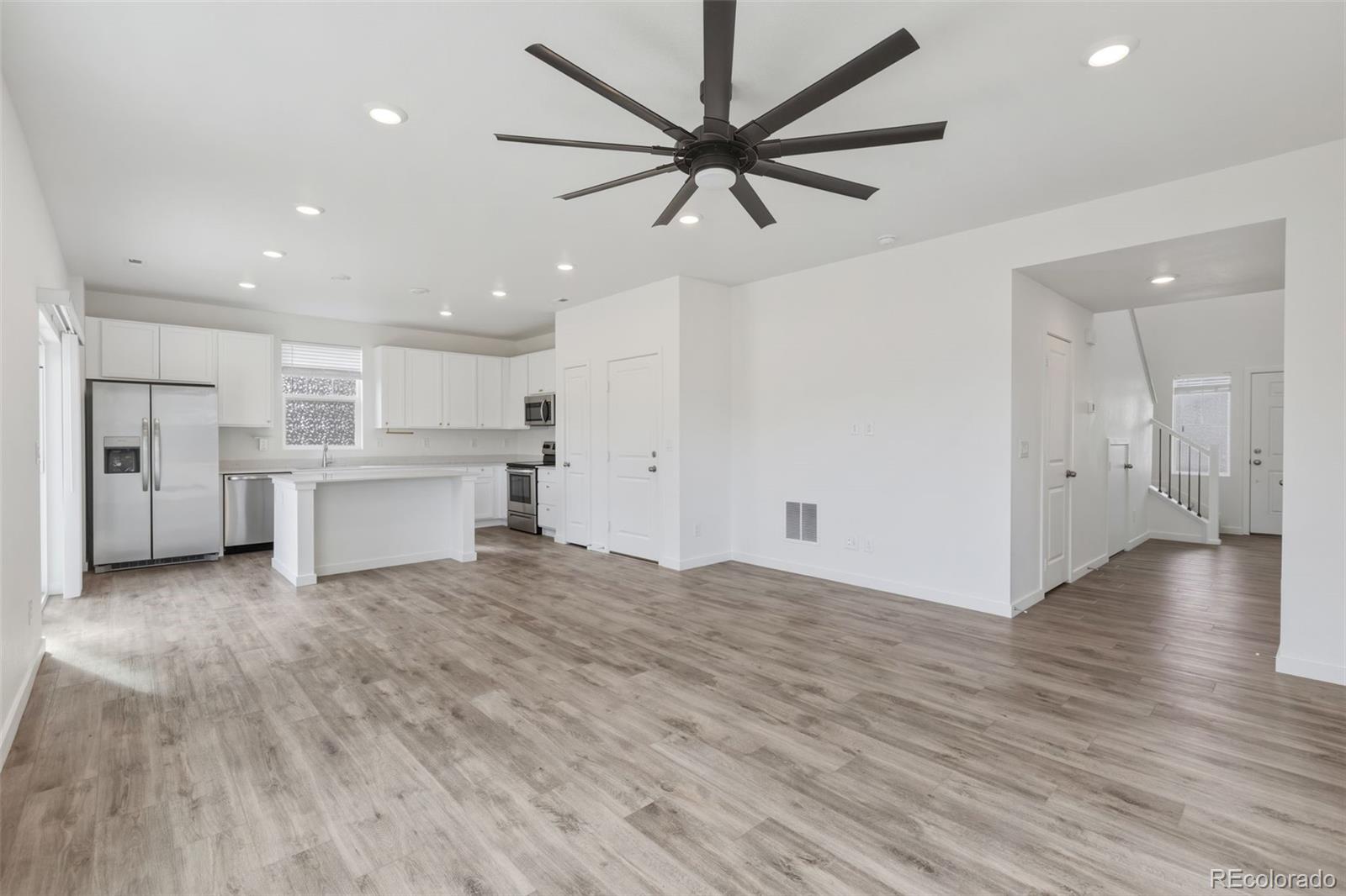 MLS Image #12 for 922 w beverly street,elizabeth, Colorado