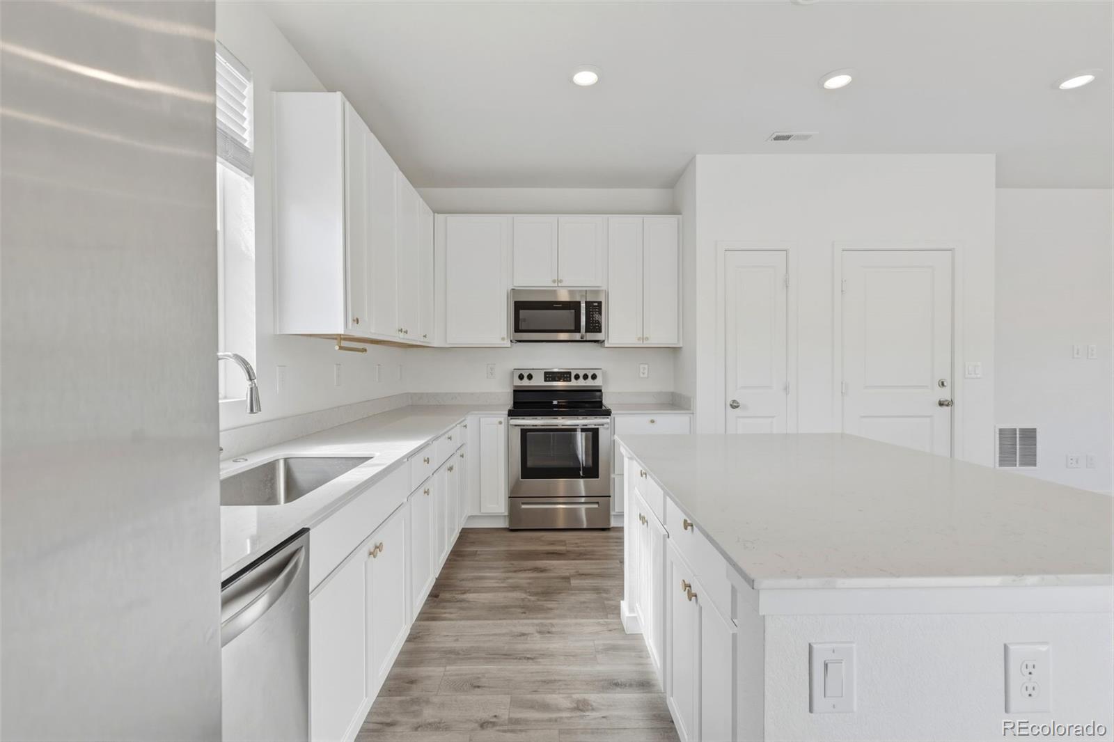 MLS Image #17 for 922 w beverly street,elizabeth, Colorado