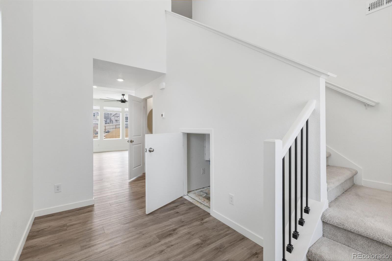 MLS Image #7 for 922 w beverly street,elizabeth, Colorado