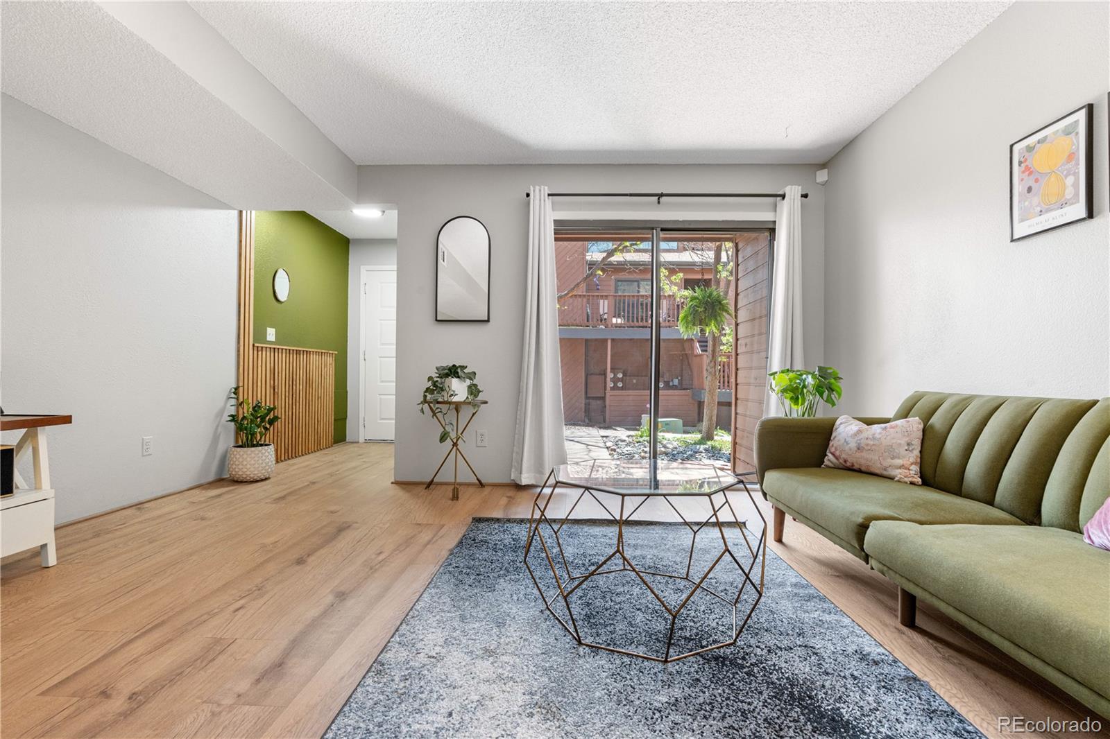 MLS Image #3 for 540 s forest street 7-102,denver, Colorado